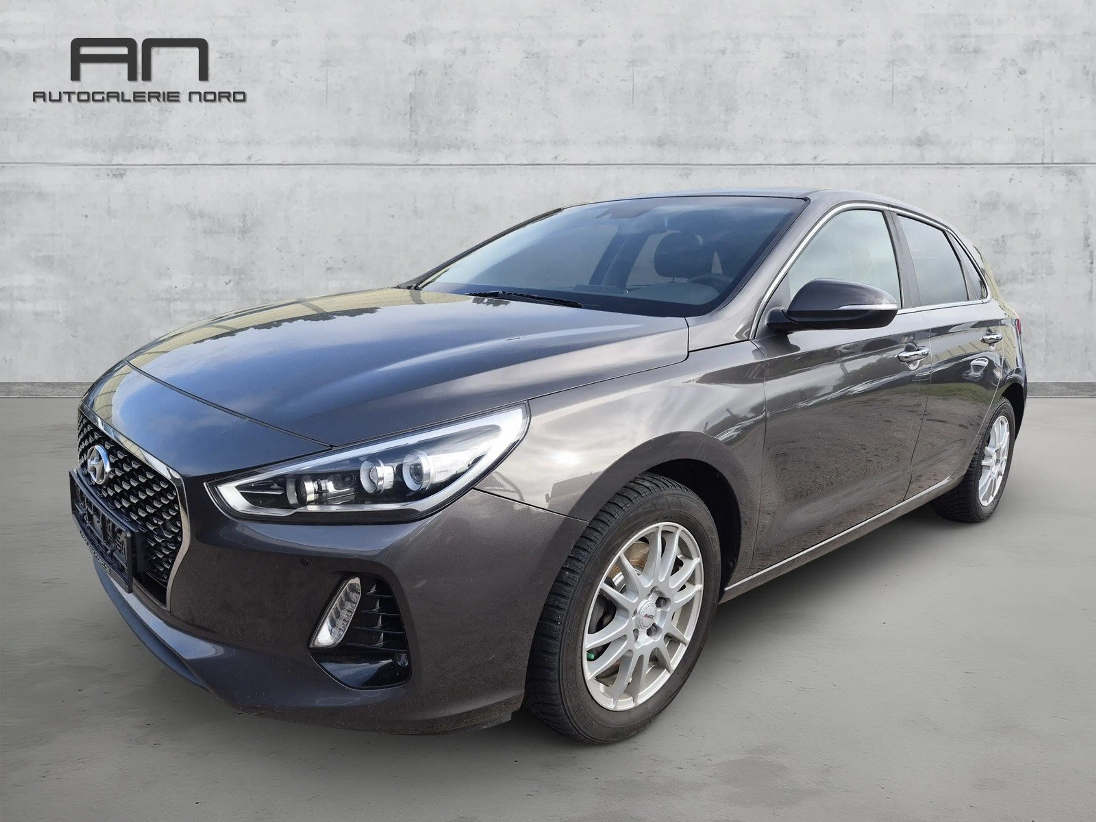 Hyundai i30 Premium LED-SW+ACC+Winter-Paket+SmartKey+Assists — photo 3
