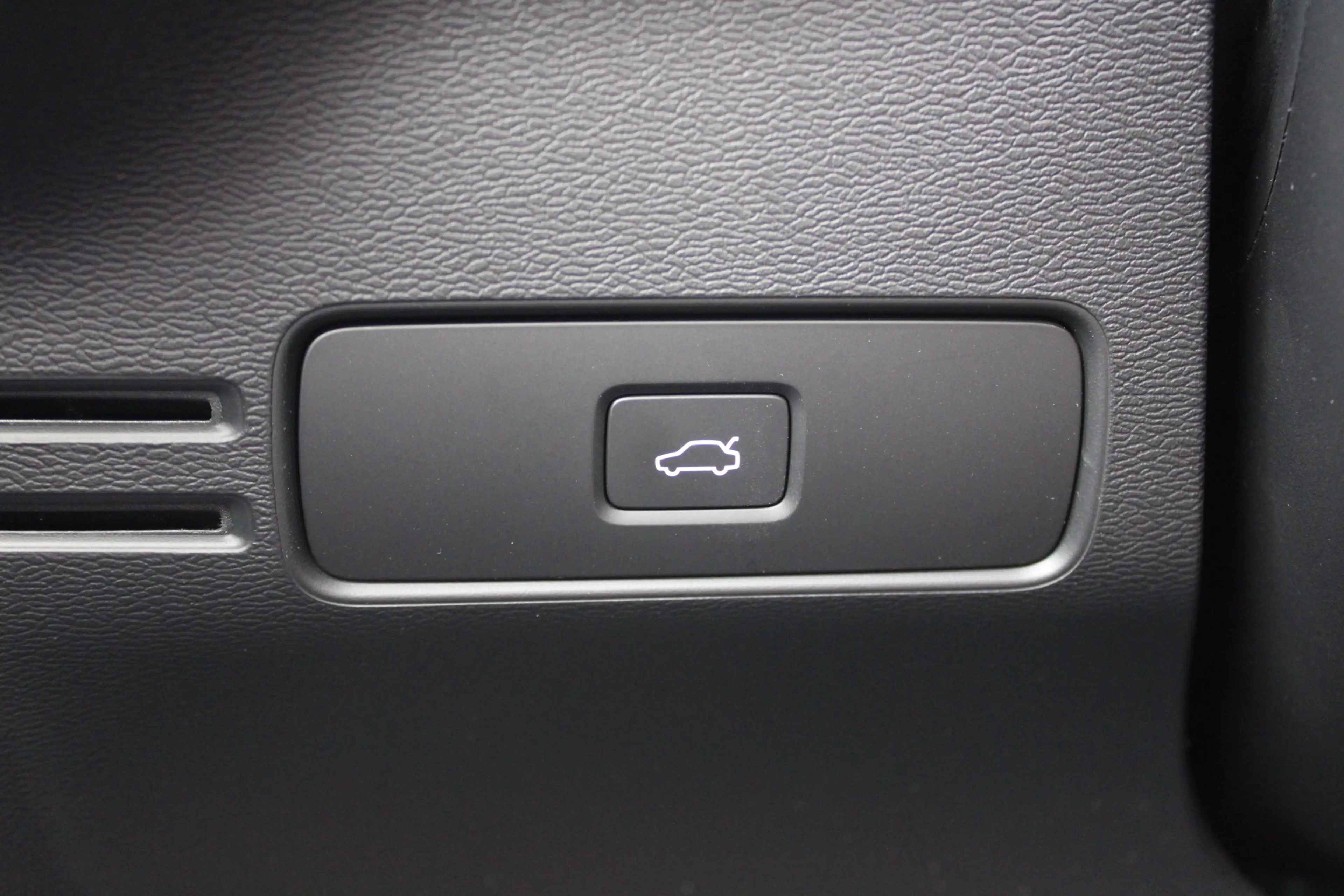 Volvo C40 408PK Twin Ultimate 78 kWh | Panoramadak | H/K | L — photo 30