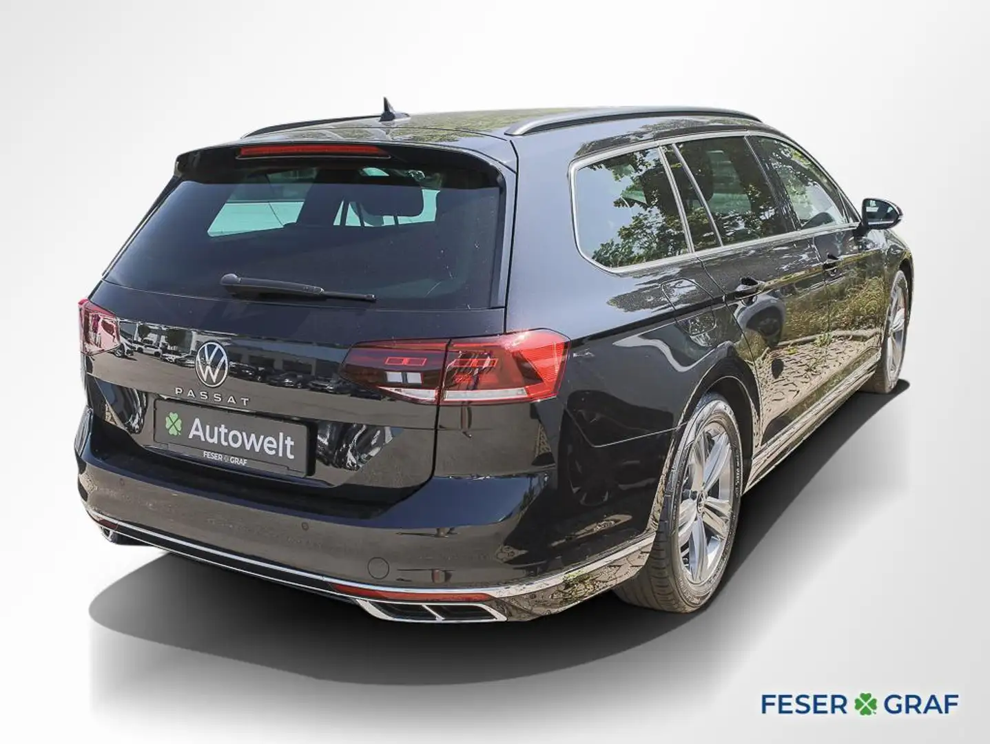 Volkswagen Passat Variant 2.0 TDI R-Line DSG LED Navi RüKa Schwarz - 2