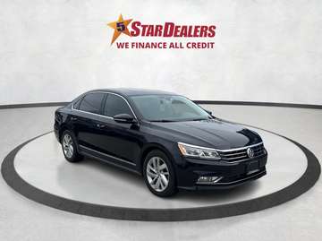 LEATHER SUNROOF HEATED SEATS WE FINANCE ALL CREDIT