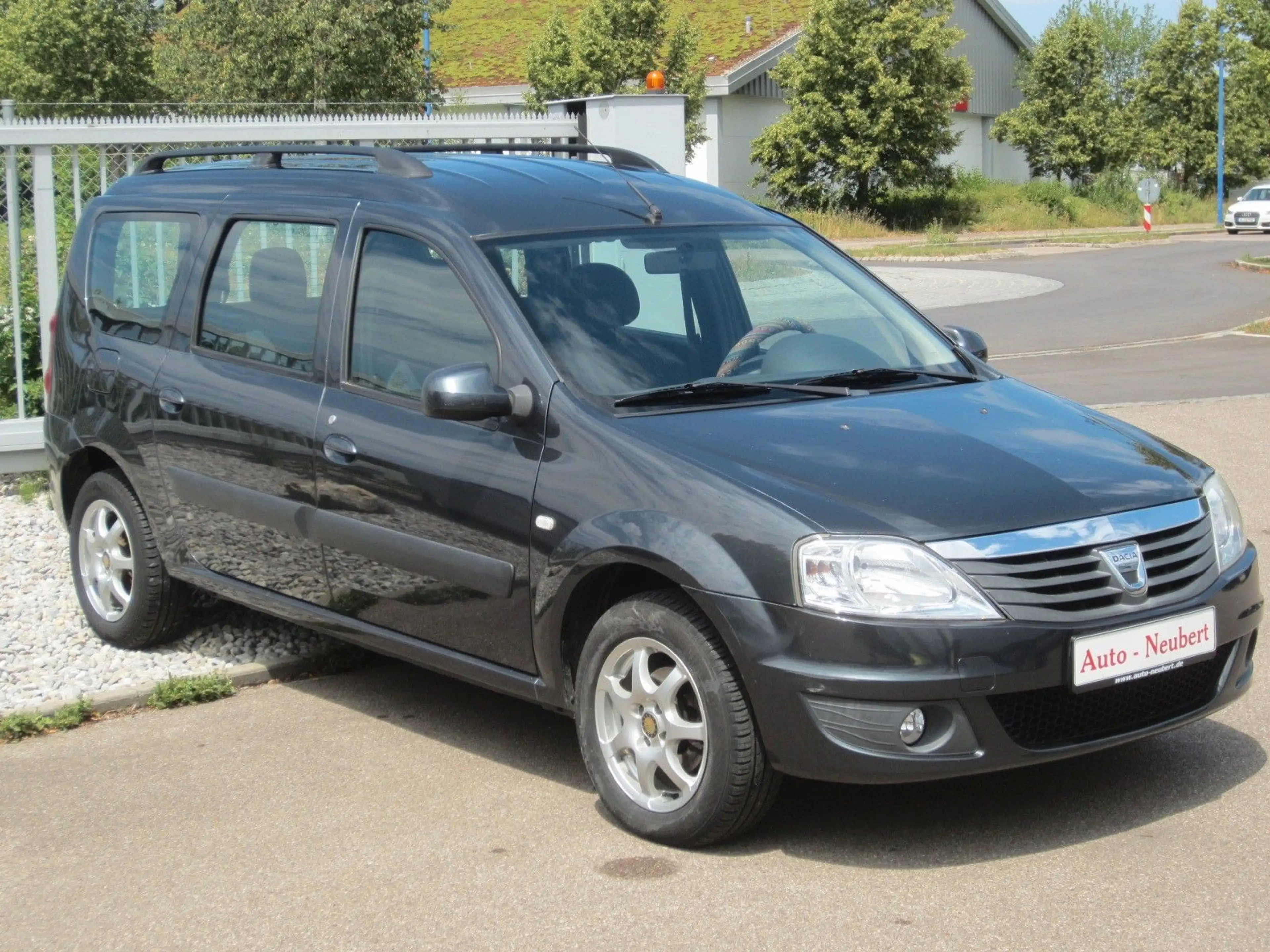 Dacia Logan MCV Kombi Laureate — photo 15