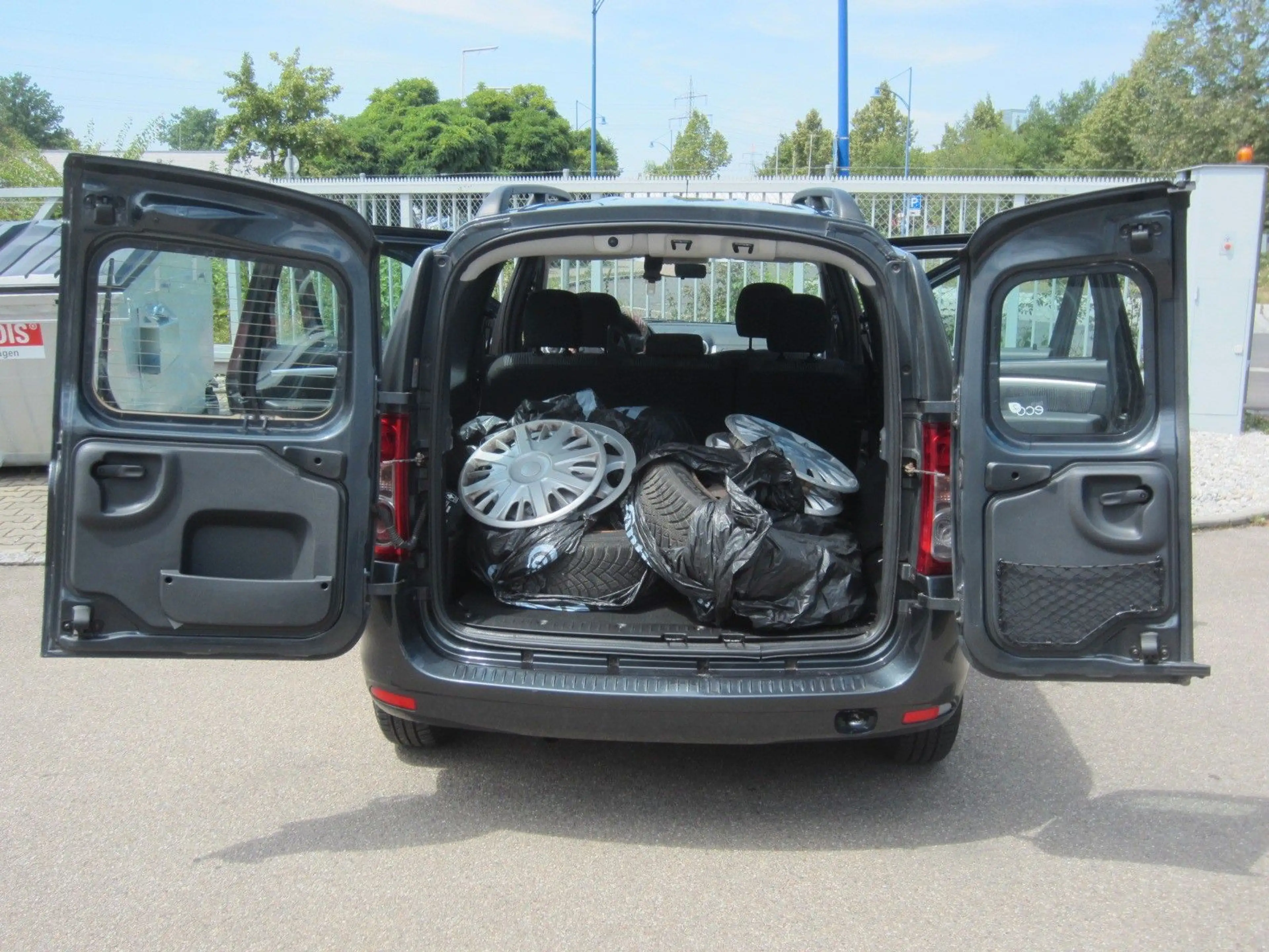 Dacia Logan MCV Kombi Laureate — photo 8