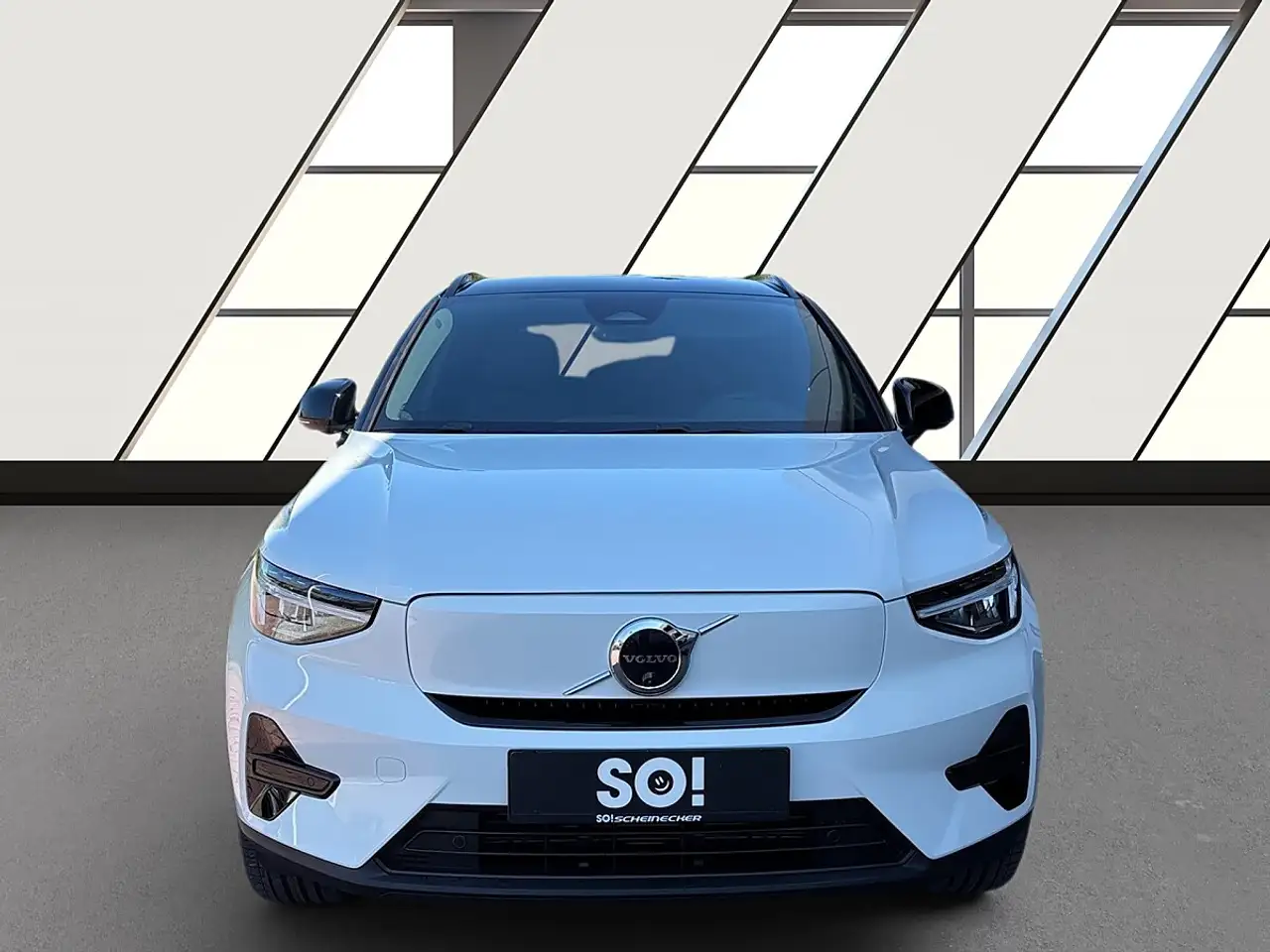 Volvo EX40 2026