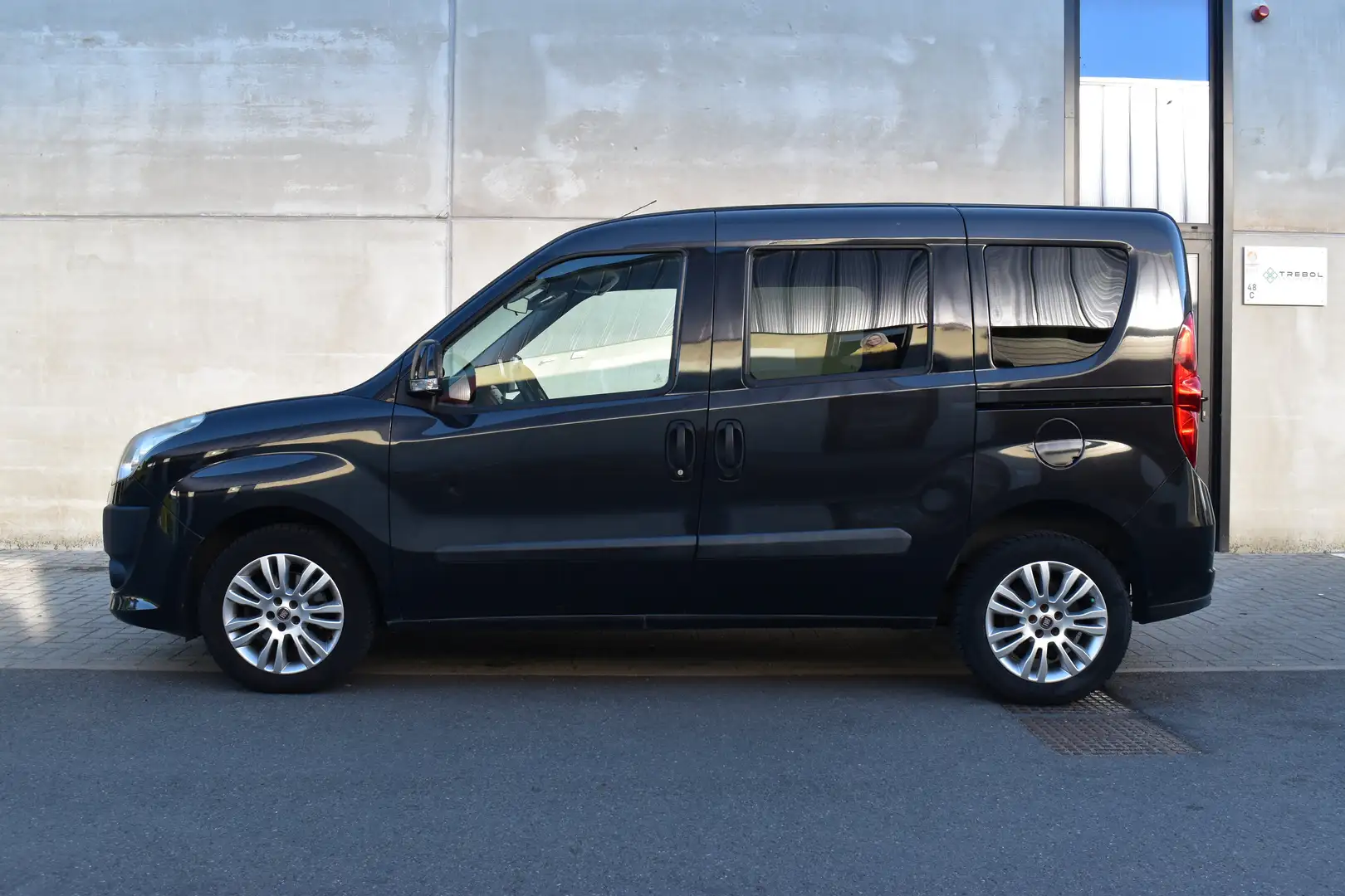 Fiat Doblo 1.6 Multijet 5 Places Tomtom - Airco Noir - 2