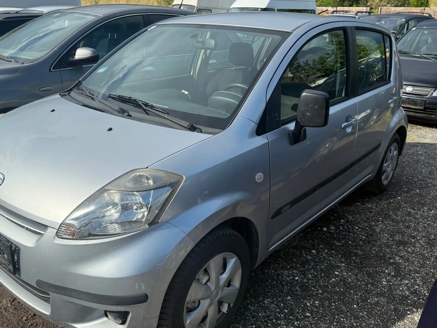 Daihatsu Sirion 1,3 Top Klima Euro 4 Silber - 1