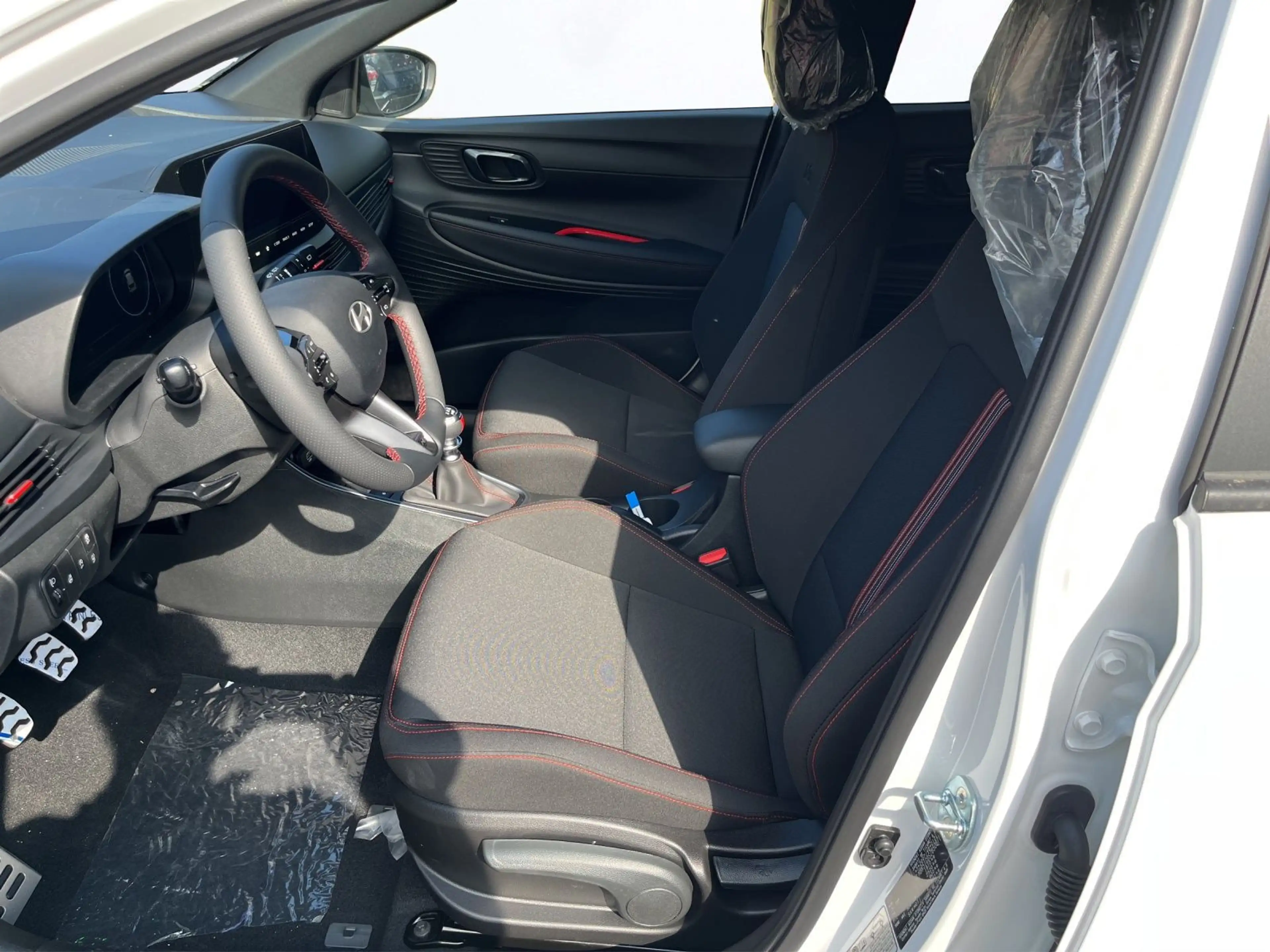 Hyundai i20 FL (MY25) 1.0 T-GDI 6-MT, (100 PS) 2WD N Lin — photo 10