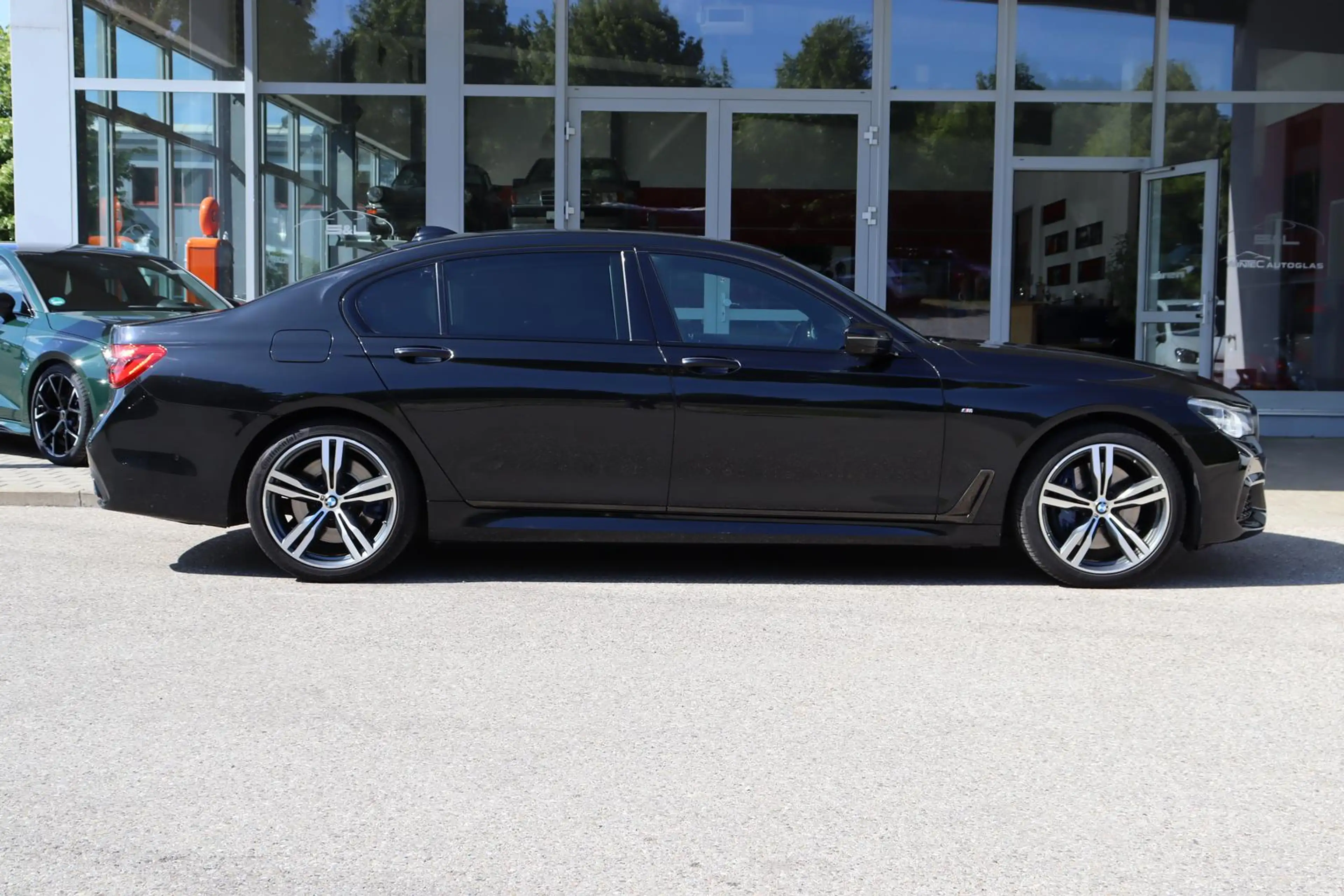 BMW 750 d L xDrive MSport/Experience/Assist/HUD/HK/TV — photo 4