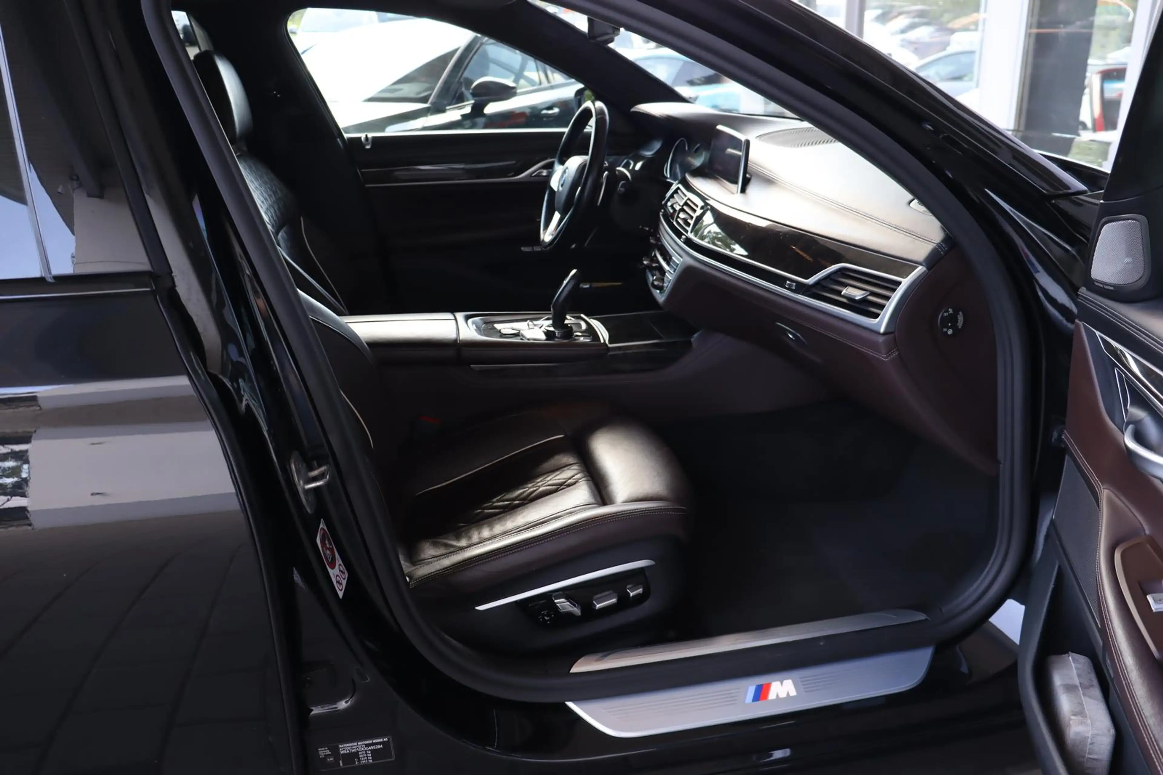 BMW 750 d L xDrive MSport/Experience/Assist/HUD/HK/TV — photo 12