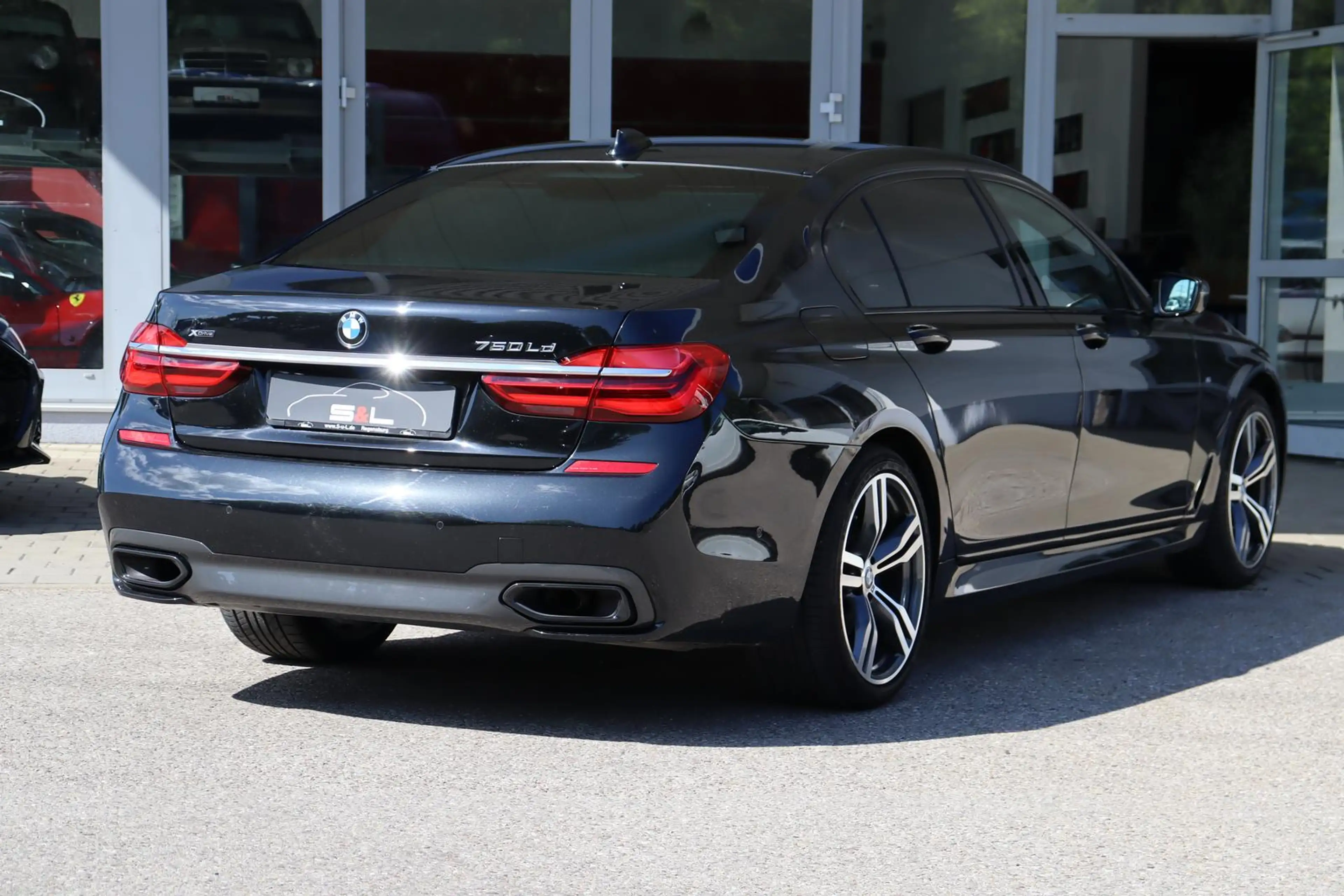 BMW 750 d L xDrive MSport/Experience/Assist/HUD/HK/TV — photo 2