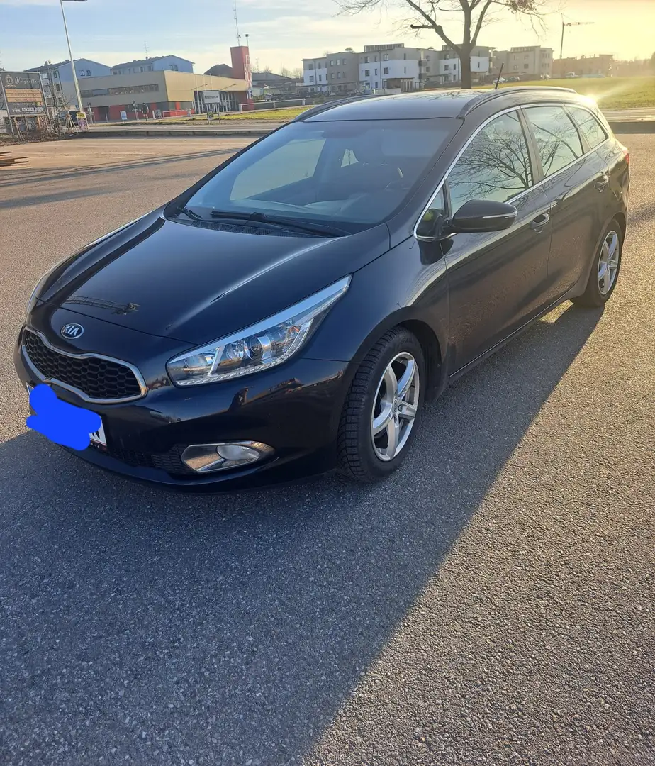 Kia Ceed SW / cee'd SW 1,4 CRDi Fifa Brazuca - 1