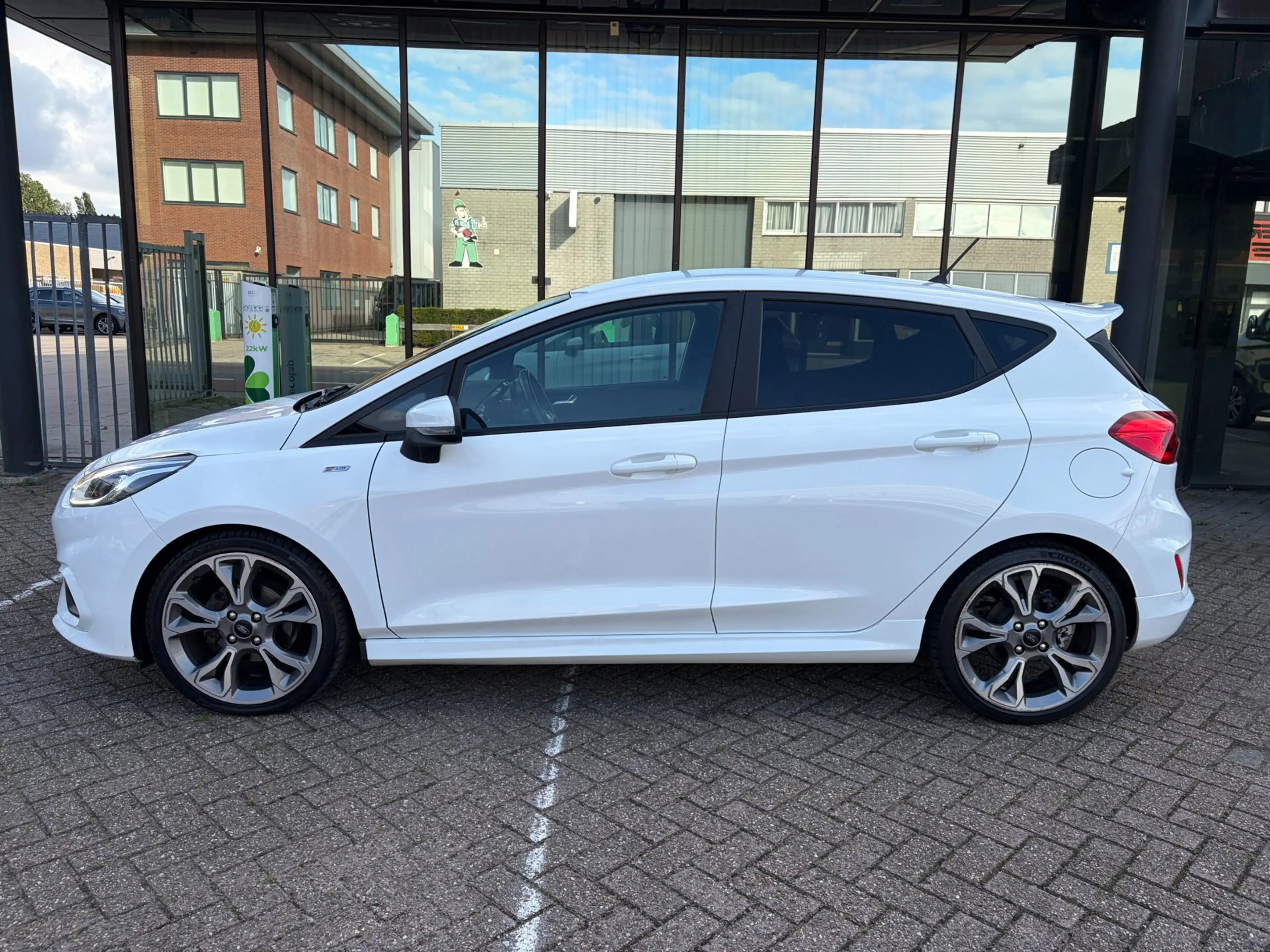 Ford Fiesta 1.0 EcoBoost ST-Line / Carplay / PDC / LED — photo 3