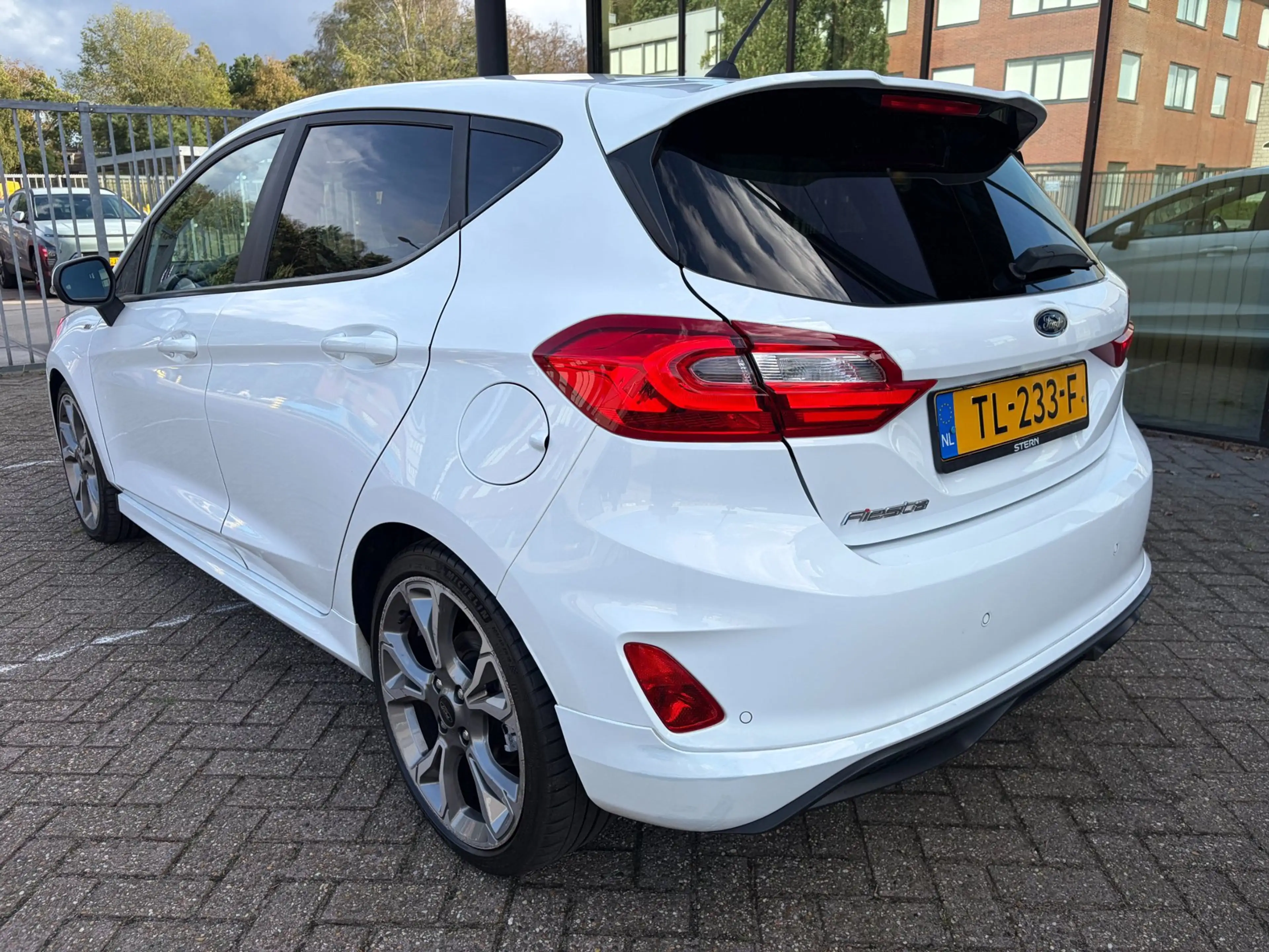 Ford Fiesta 1.0 EcoBoost ST-Line / Carplay / PDC / LED — photo 4