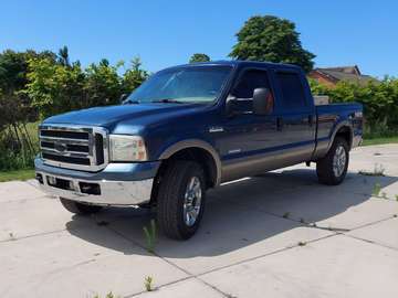 Superduty Lariat fx4 6.0l v8 turbo diesel 4x4