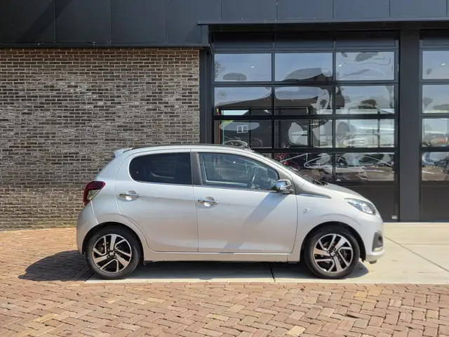Peugeot 108 view 6
