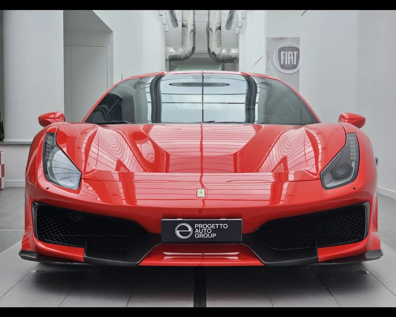 Ferrari 488 Pista Rosso - 1