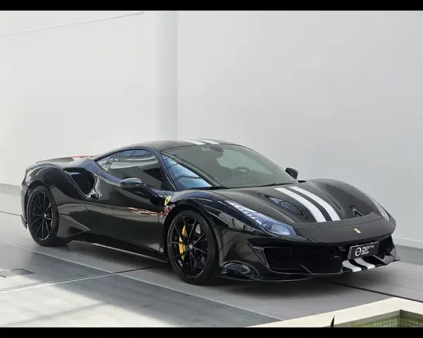 Ferrari 488 Pista