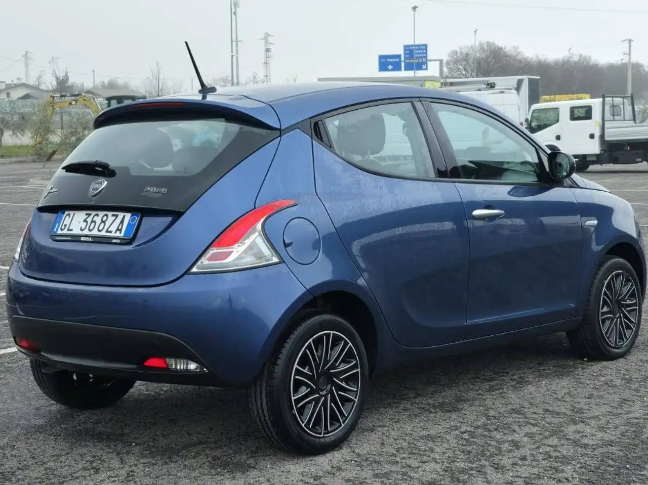 Lancia Ypsilon 2022 — фото 8