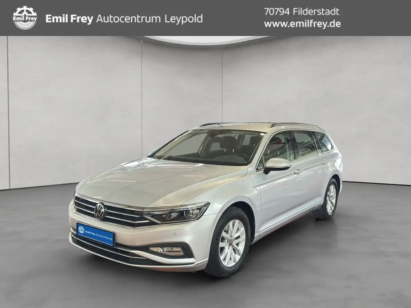 Volkswagen Passat Variant 2.0 TDI DSG Business AHK Silber - 1