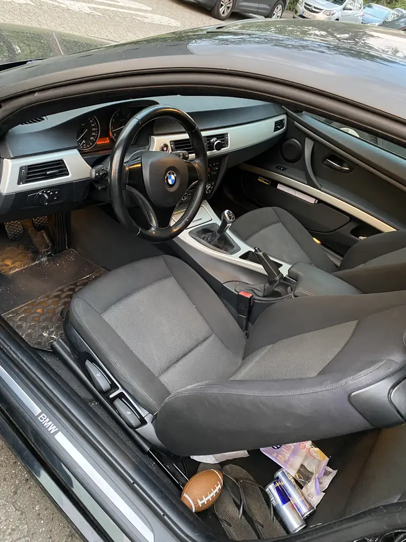 BMW 320 320i Coupe - 1