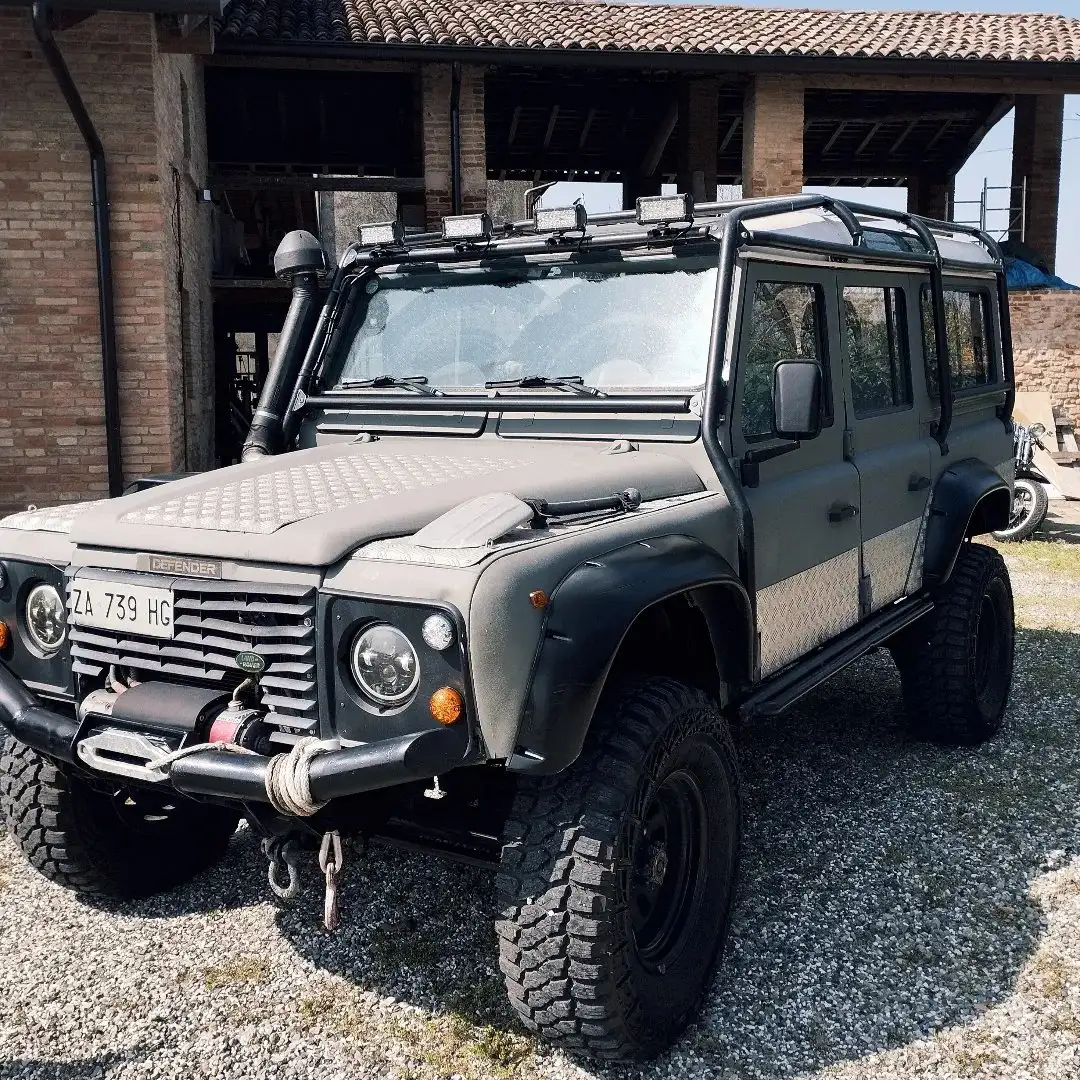 Land Rover Defender Defender 110 2.5 td EGR County SW Зелений - 1