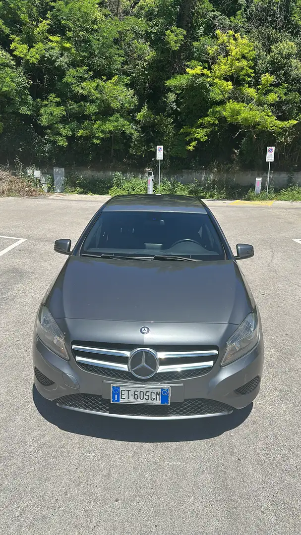Mercedes-Benz A 180 Classe A - W176 cdi (be) Premium auto Šedá - 2