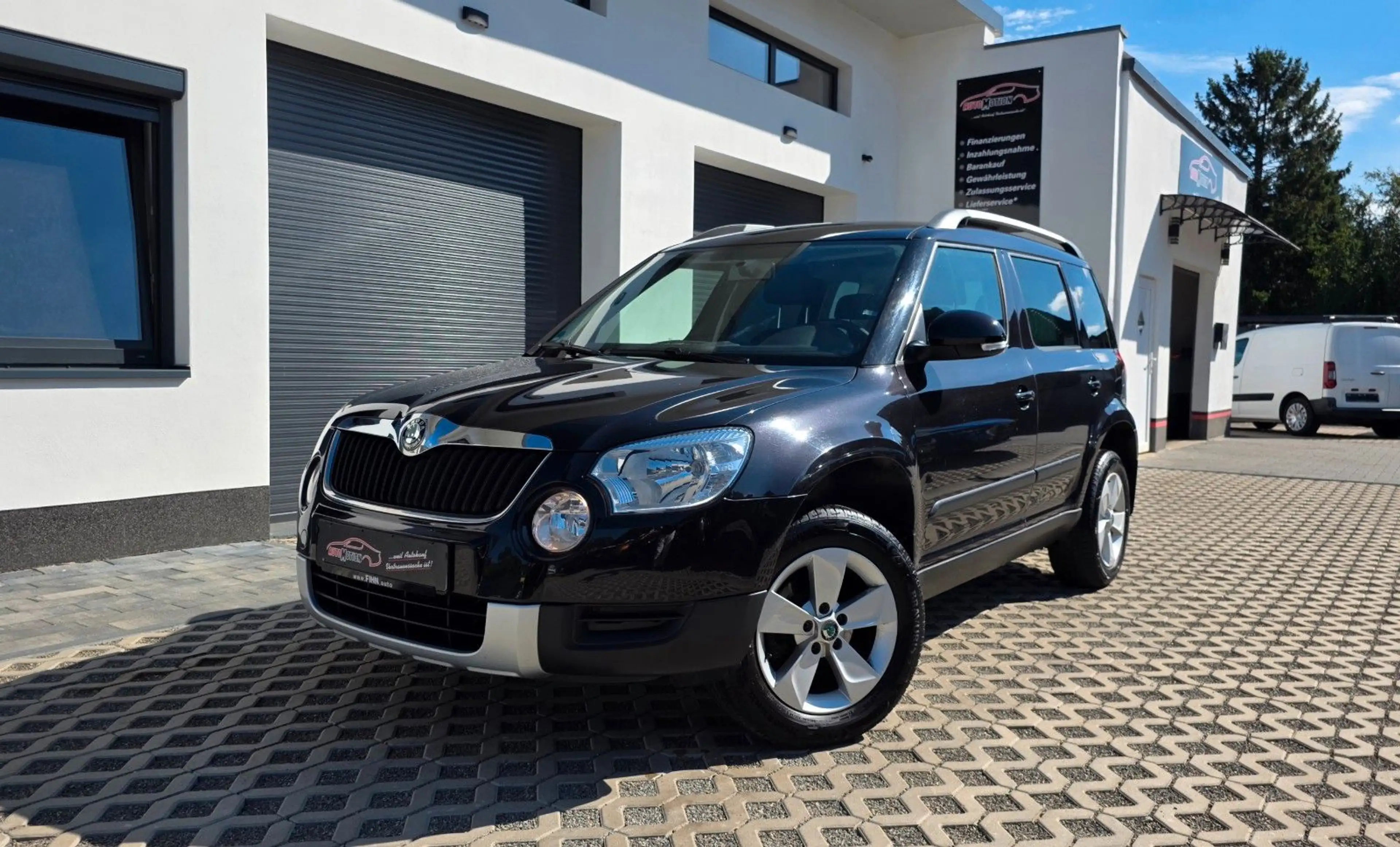Skoda Yeti Active Plus Edition*TÜV & Inspektion Neu* — photo 2