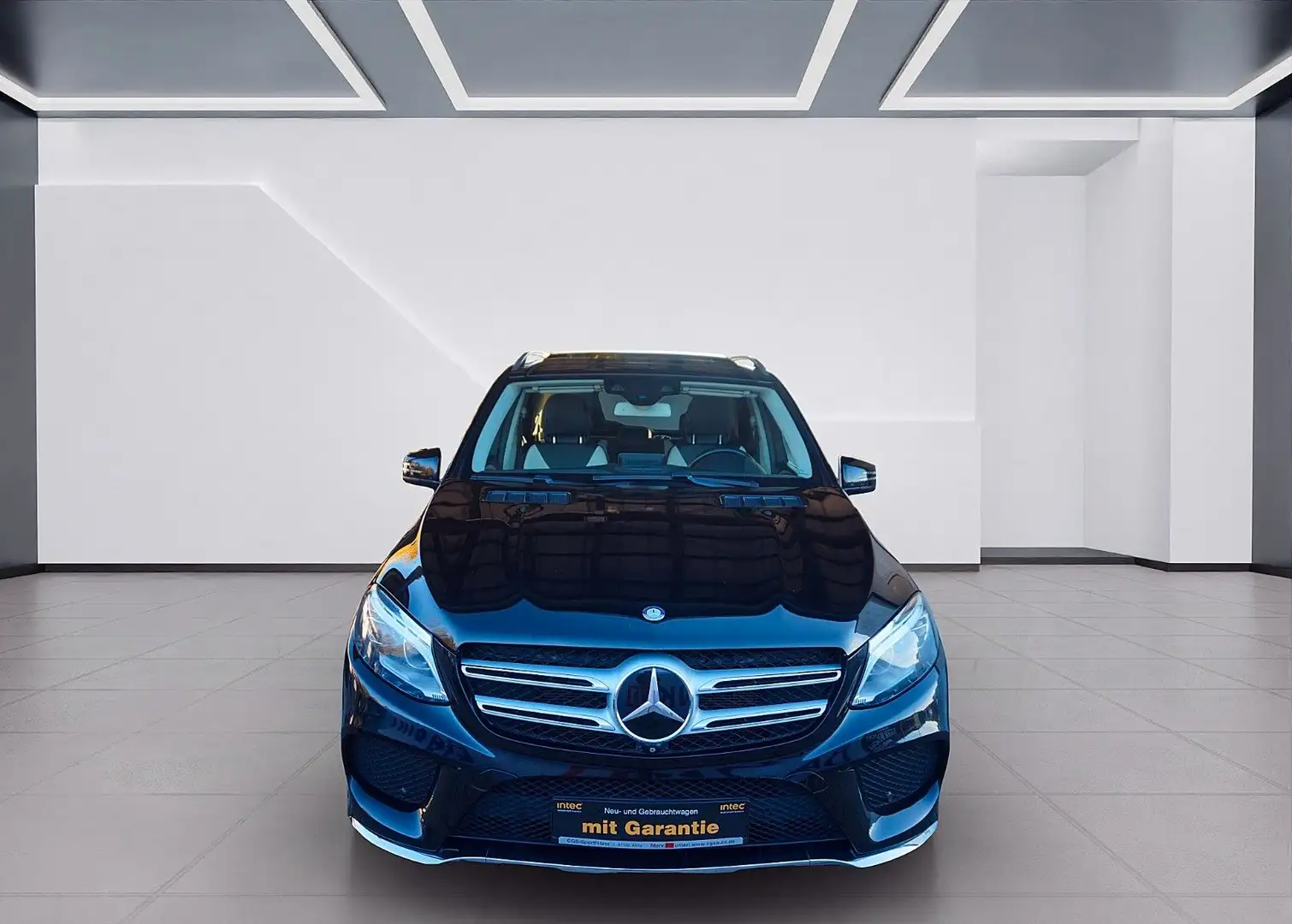 Mercedes-Benz GLE 500 4M*AMG-Line Ext&Int~Pano~B&O~Fond Ent. Schwarz - 2