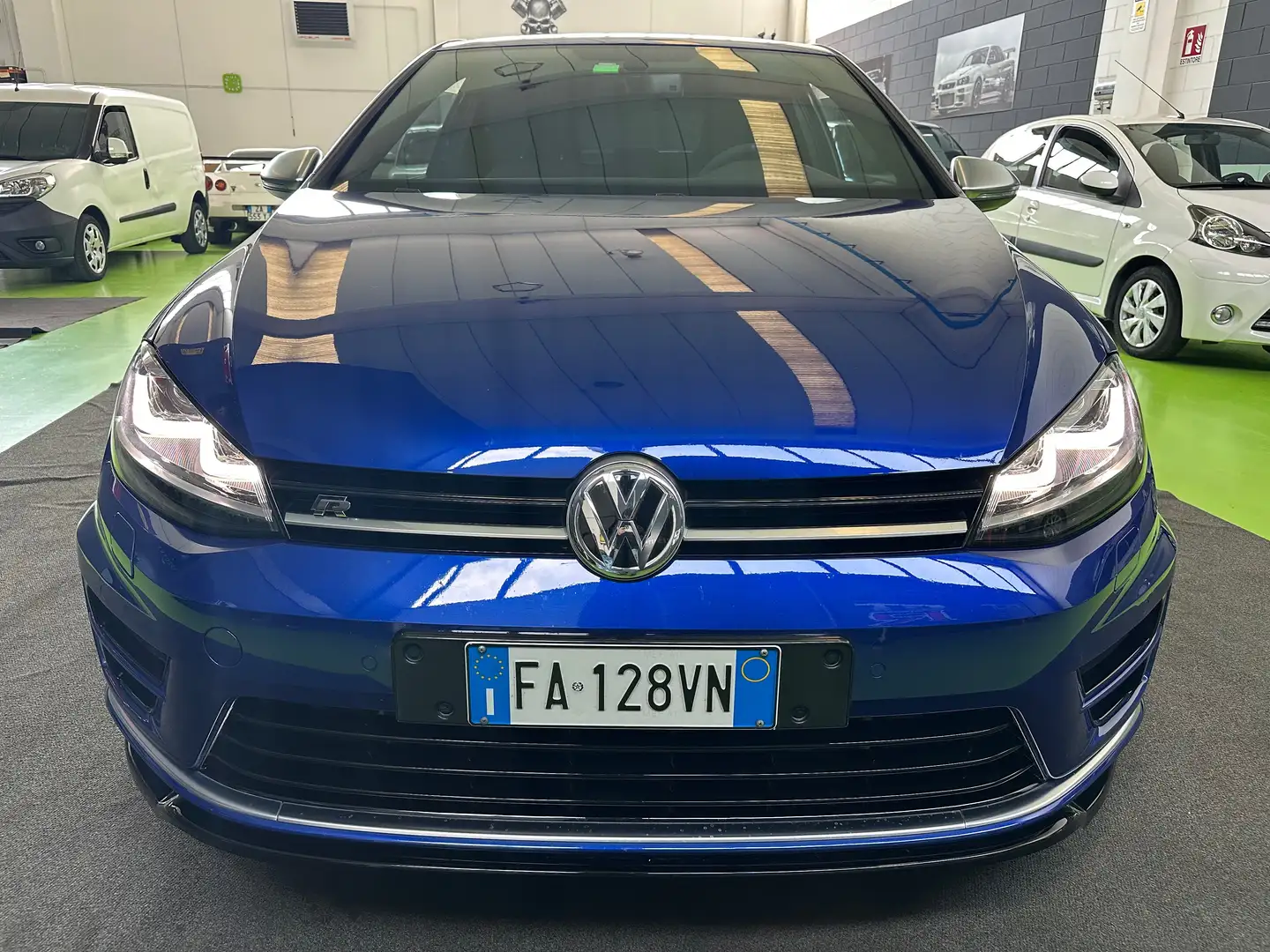 Volkswagen Golf R 3p 2.0 tsi R 4motion 425CV CAMBIO MANUALE Azul - 2