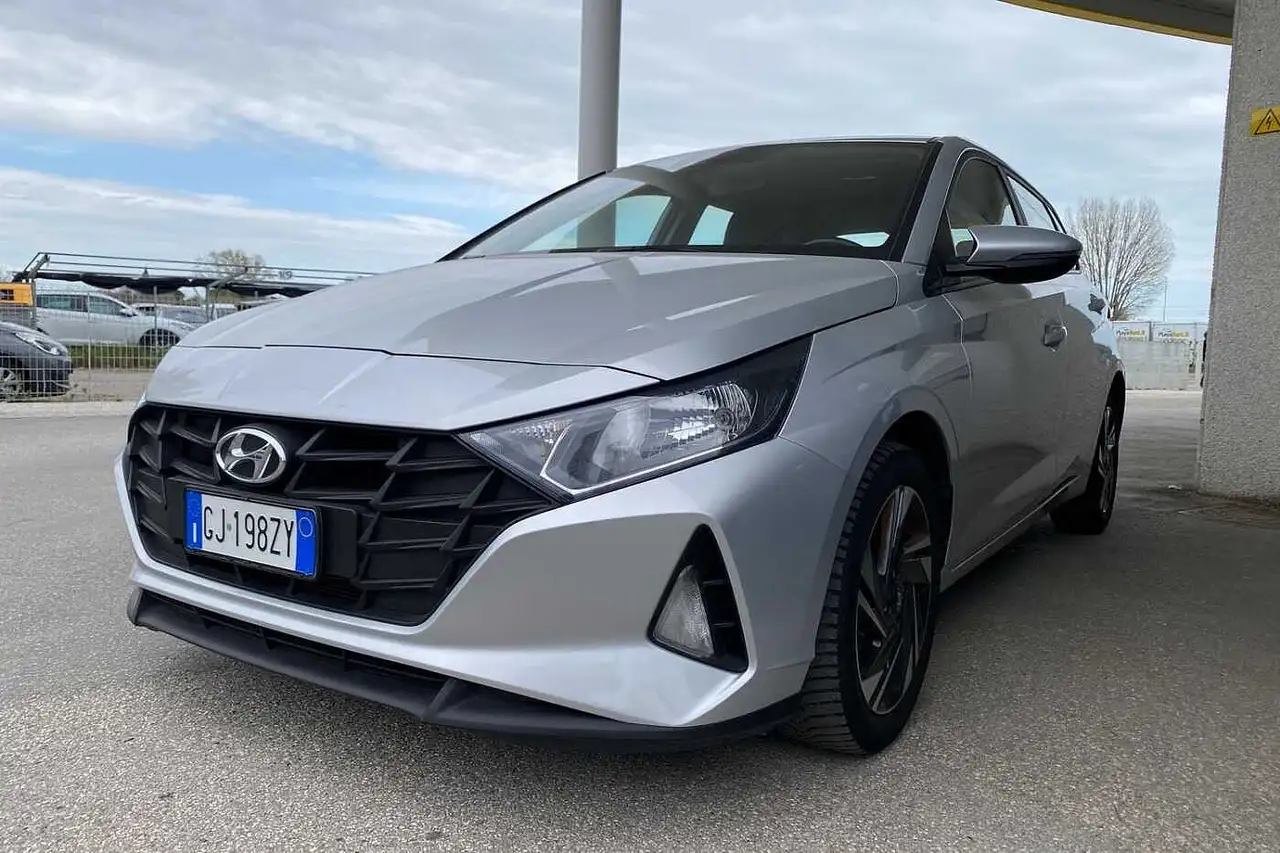 Hyundai i20