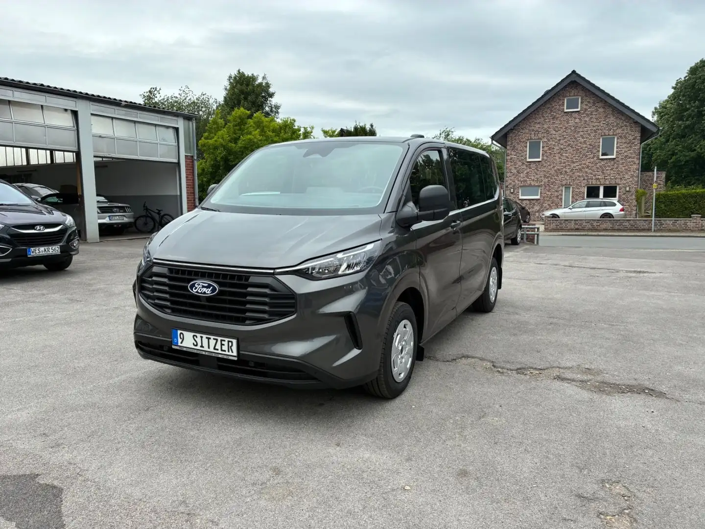Ford Transit Custom Kombi, 9-S., Klima v+h,Kamera,AHK Grijs - 2
