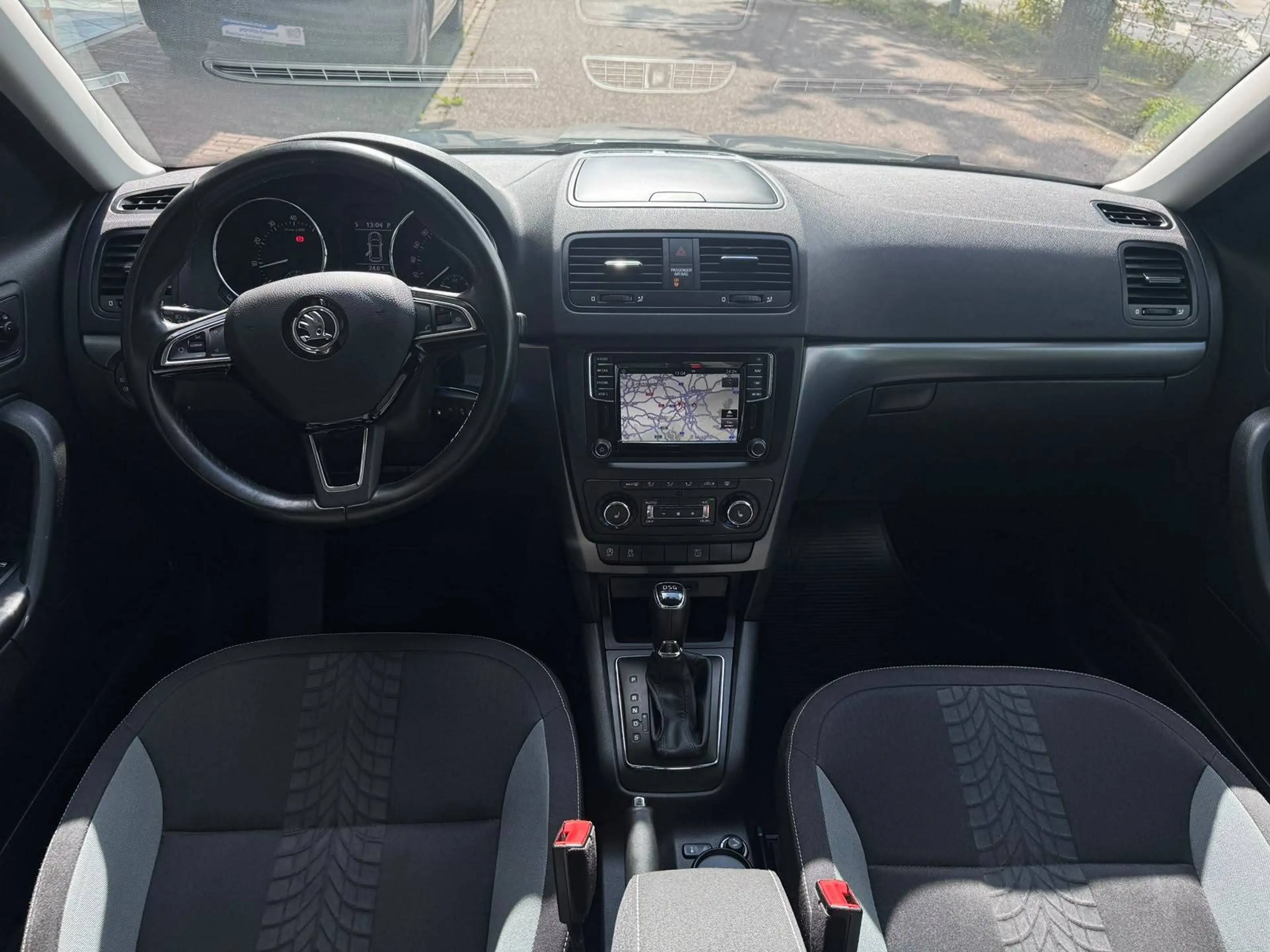 Skoda Yeti 1.4 TSI DSG Ambition Outdoor Navi/AHK — photo 6