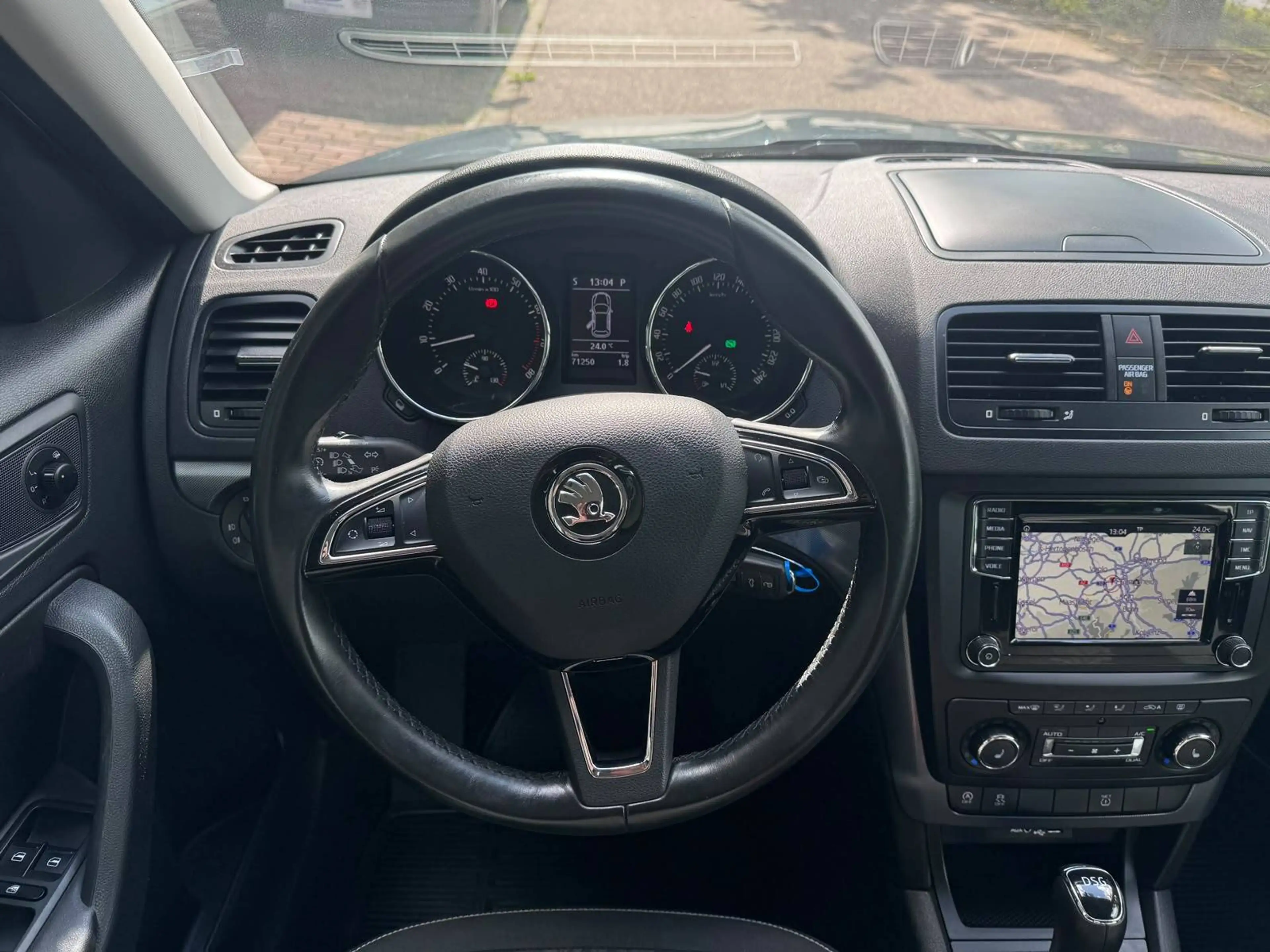 Skoda Yeti 1.4 TSI DSG Ambition Outdoor Navi/AHK — photo 7