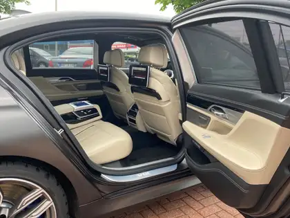 Annonce voiture d'occasion BMW 760 - CARADIZE