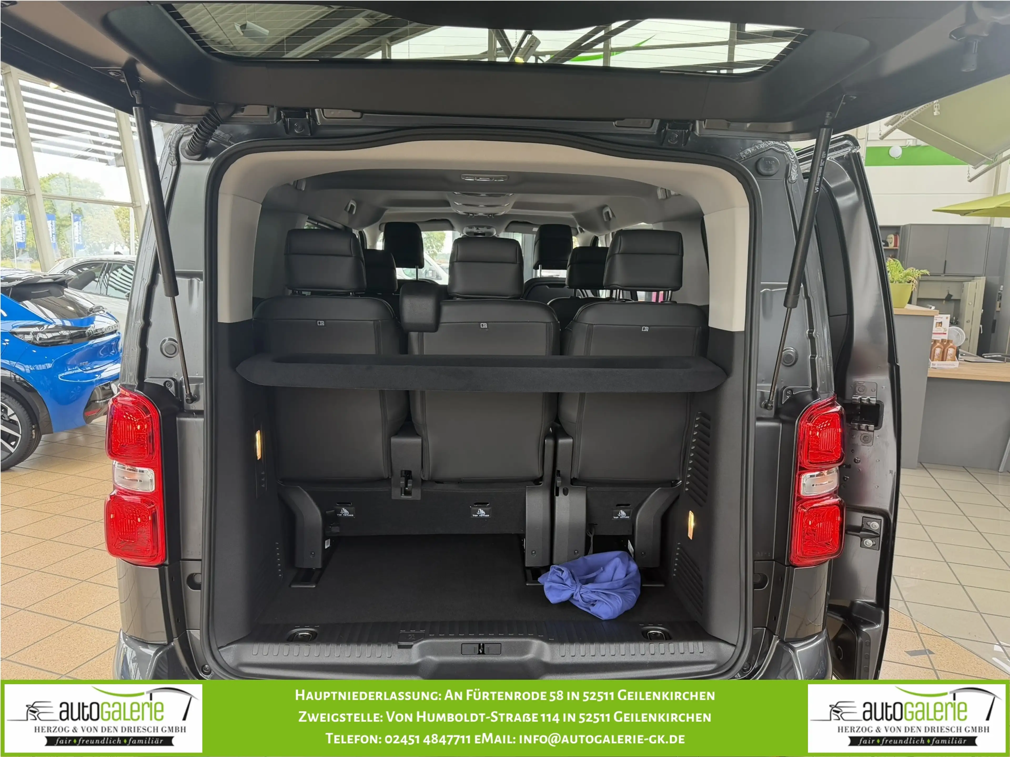 Peugeot Traveller Traveller L2 2.2 Diesel 180 EAT8 Allure — photo 13