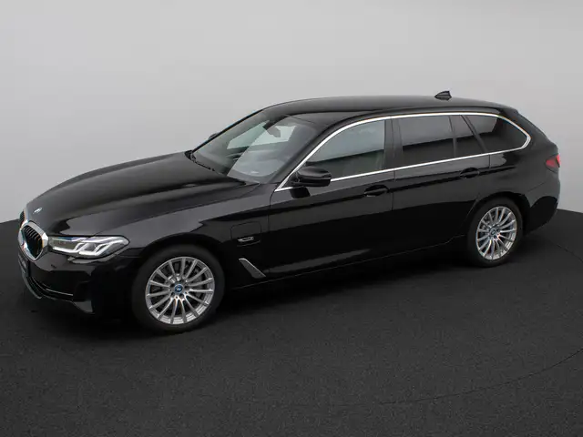 BMW 5 Series view 12