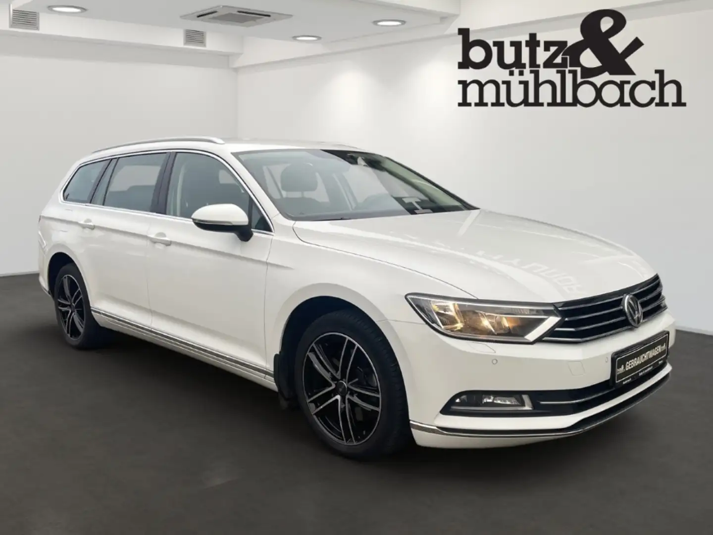 Volkswagen Passat Variant Highline BMT Start-Stopp 4Motion Biały - 2