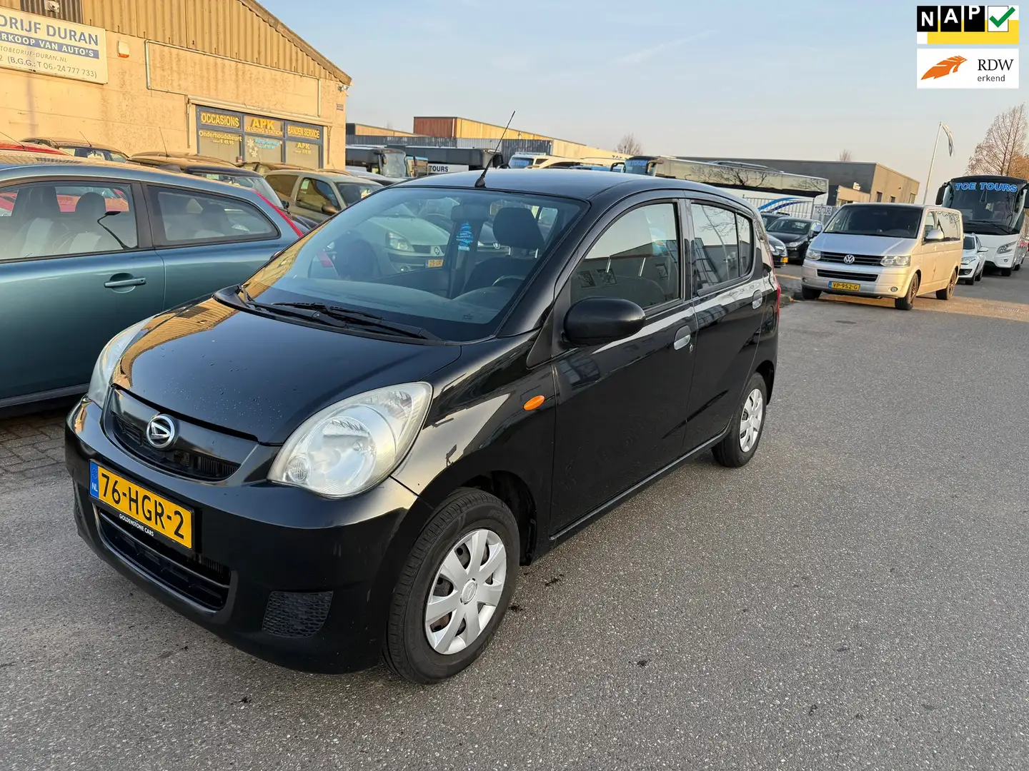 Daihatsu Cuore 1.0 Trend Bj:2008 NAP! Negro - 1