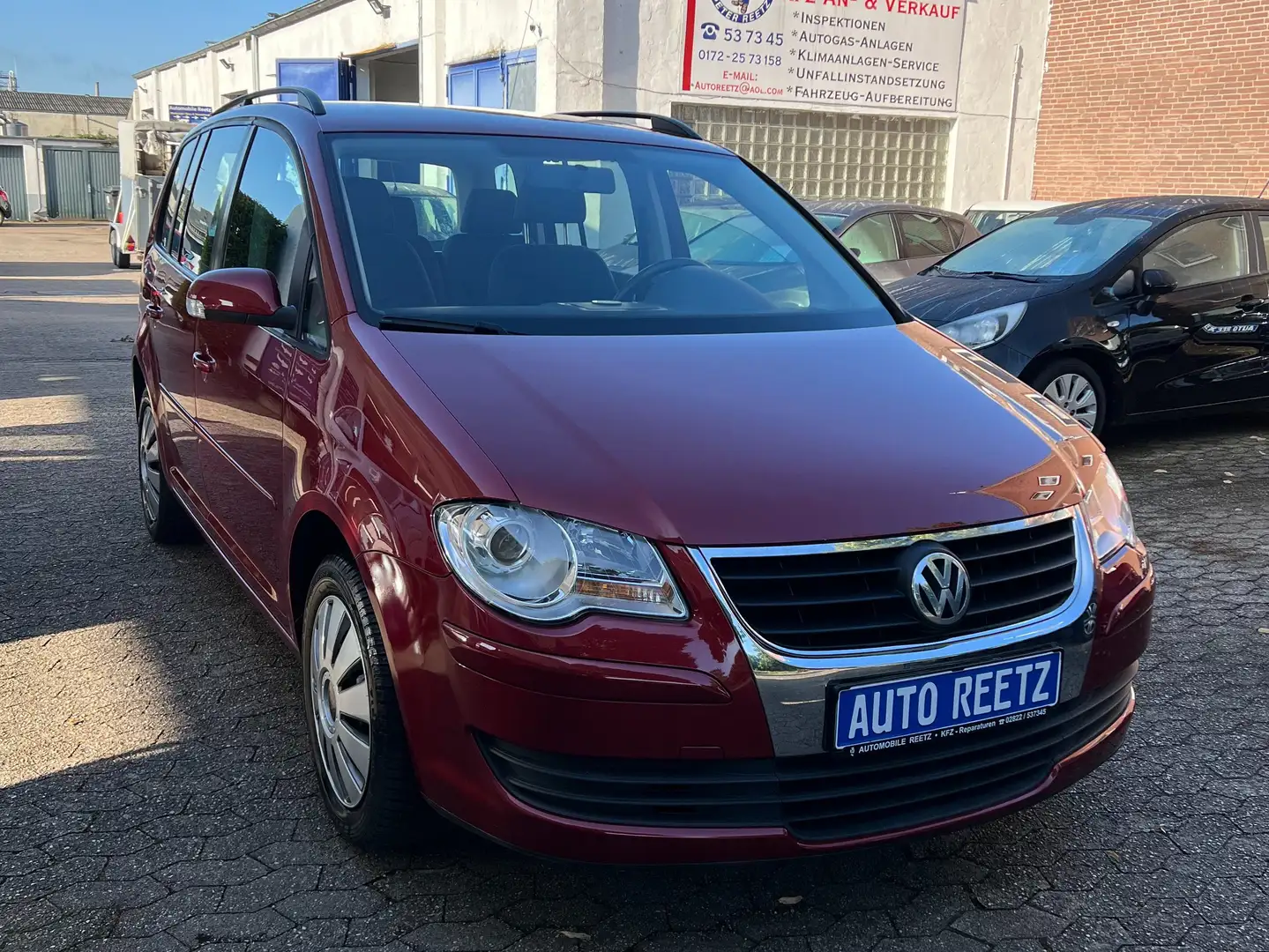 Volkswagen Touran TÜV & Inspektion Neu - Klimaanlage - 1.Hand Rouge - 2