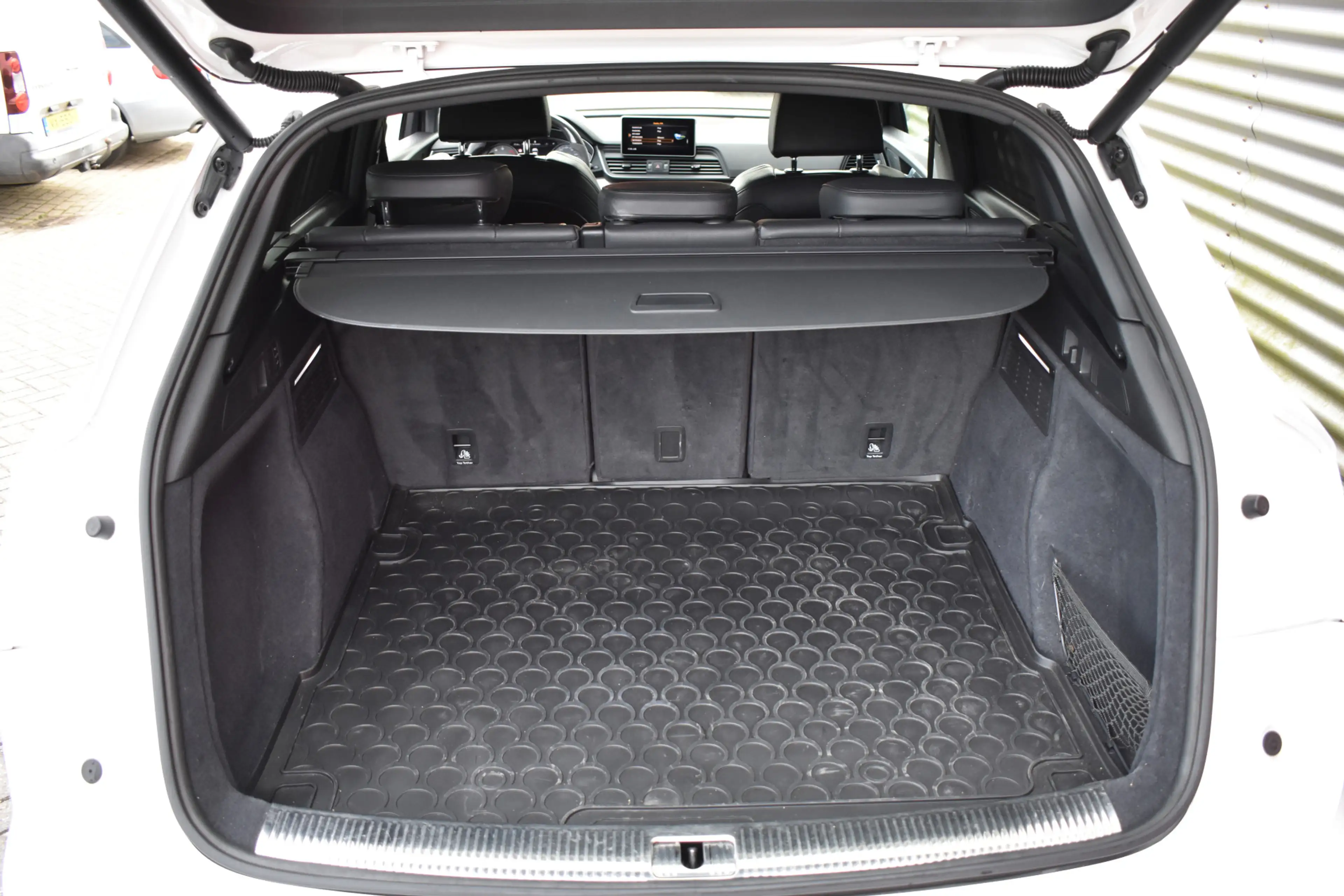 Audi Q5 3.0 TFSI SQ5 quattro Pro Line Plus Matrix-LED | B& — photo 7