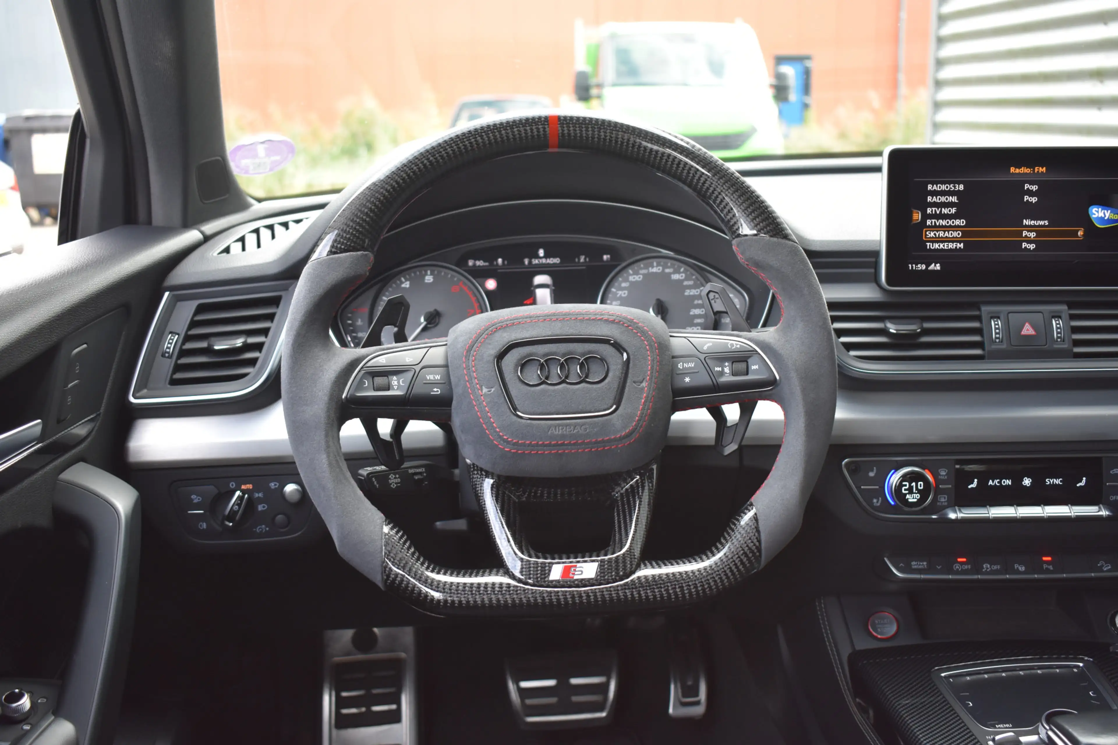 Audi Q5 3.0 TFSI SQ5 quattro Pro Line Plus Matrix-LED | B& — photo 12