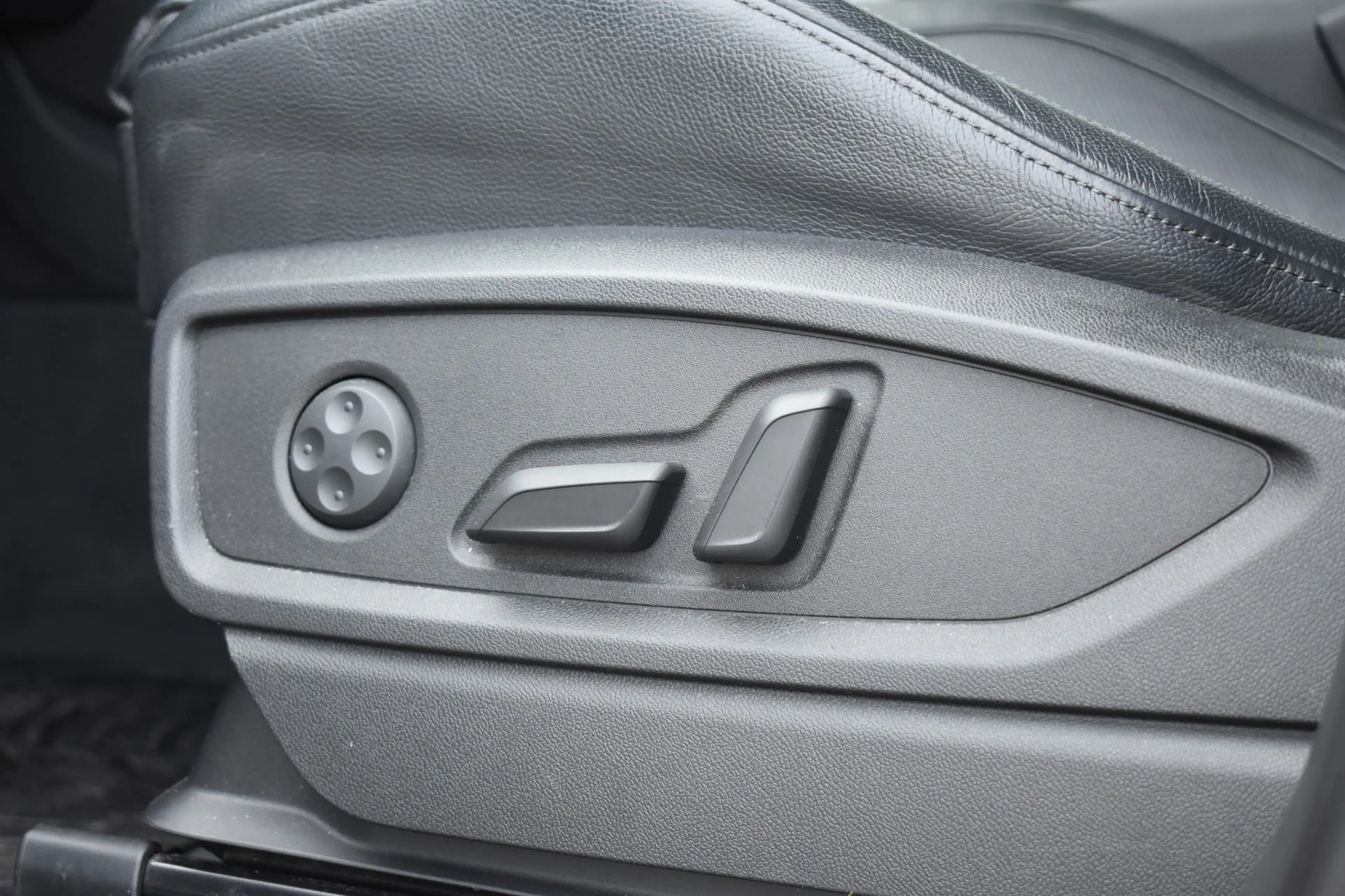 Audi Q5 3.0 TFSI SQ5 quattro Pro Line Plus Matrix-LED | B& — photo 10