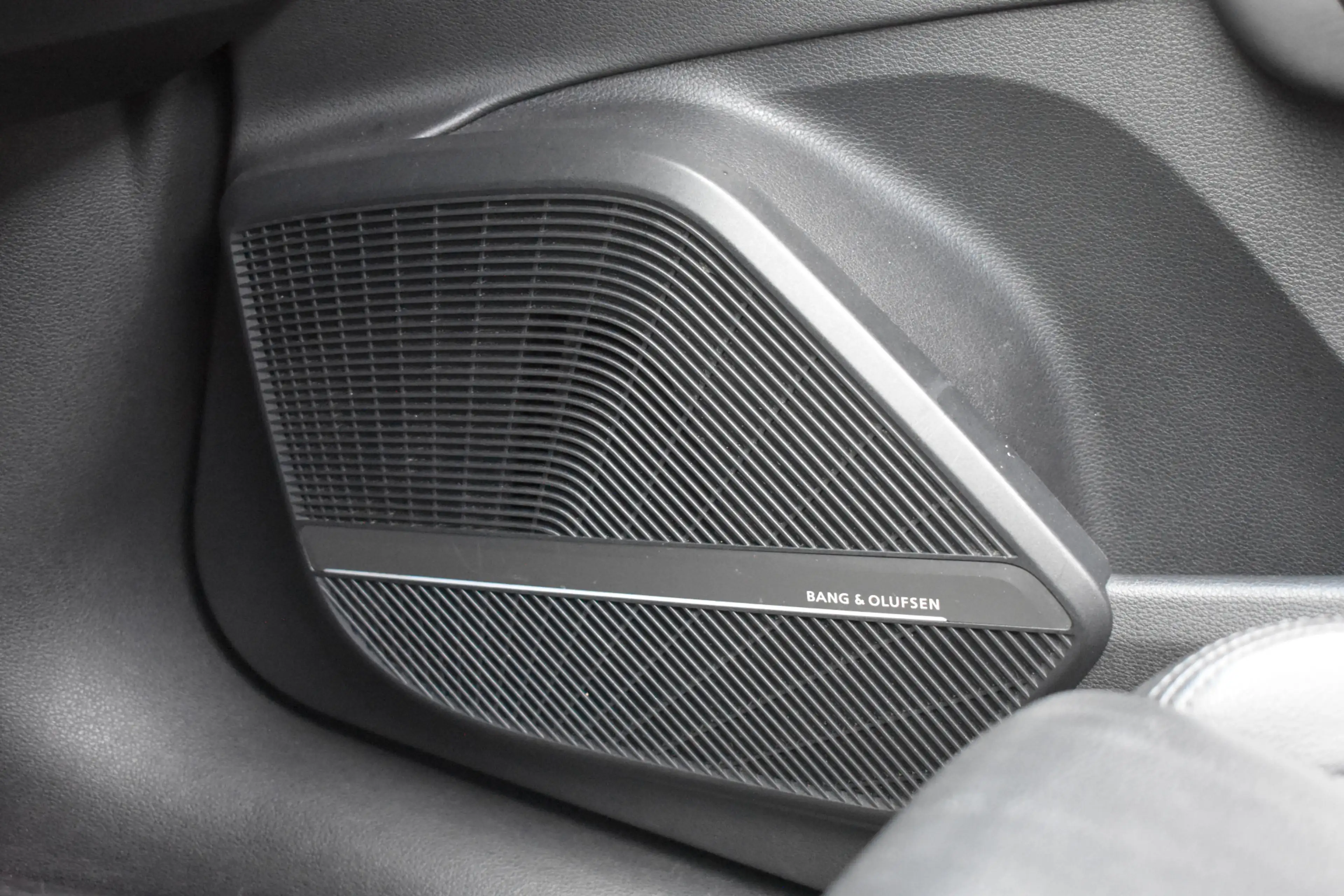 Audi Q5 3.0 TFSI SQ5 quattro Pro Line Plus Matrix-LED | B& — photo 38