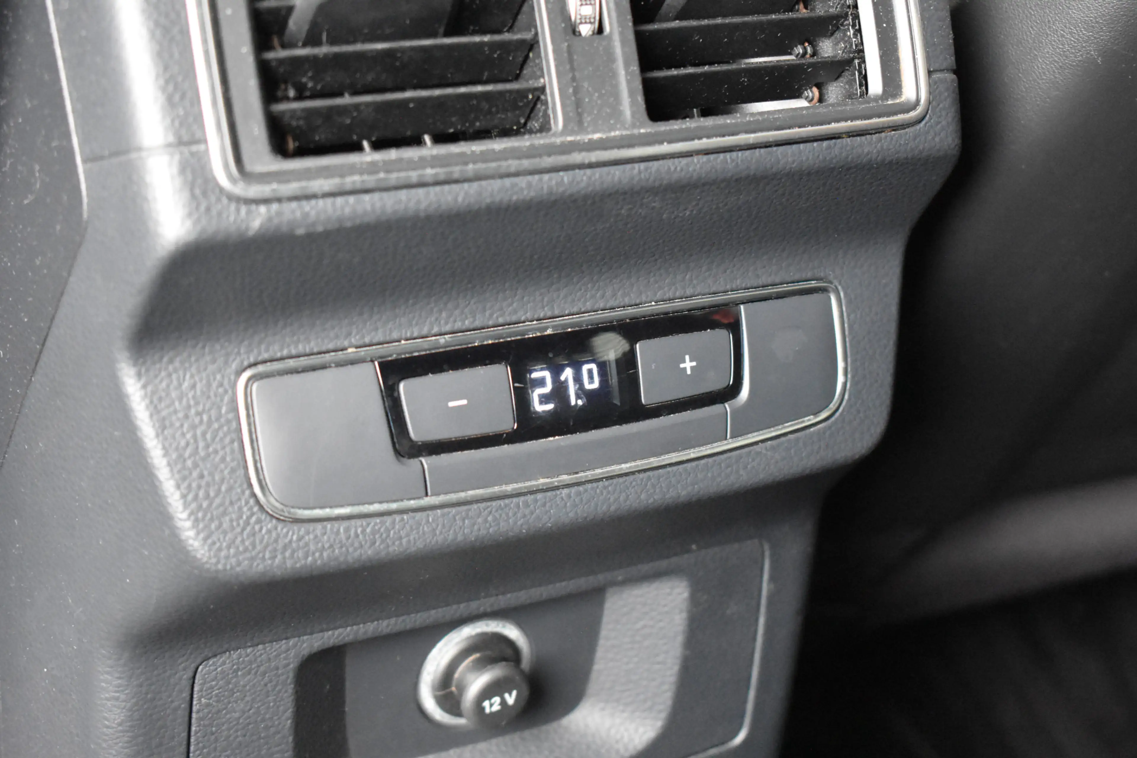 Audi Q5 3.0 TFSI SQ5 quattro Pro Line Plus Matrix-LED | B& — photo 39