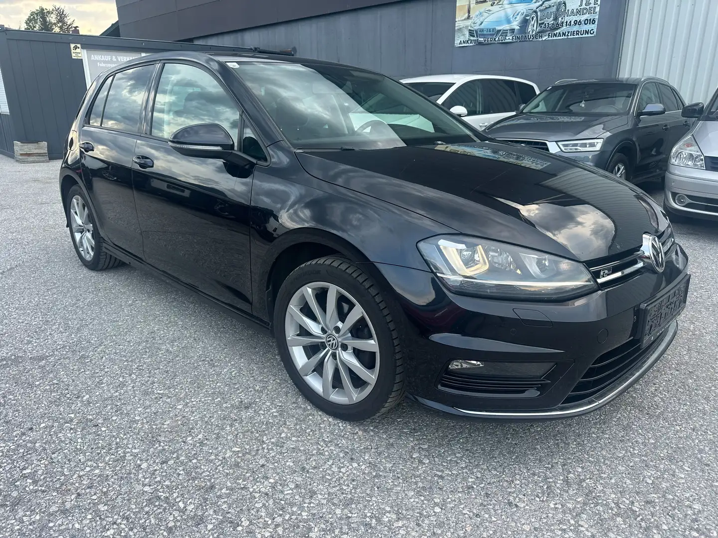 Volkswagen Golf R-Line 4Motion 105 Ps Schwarz - 1
