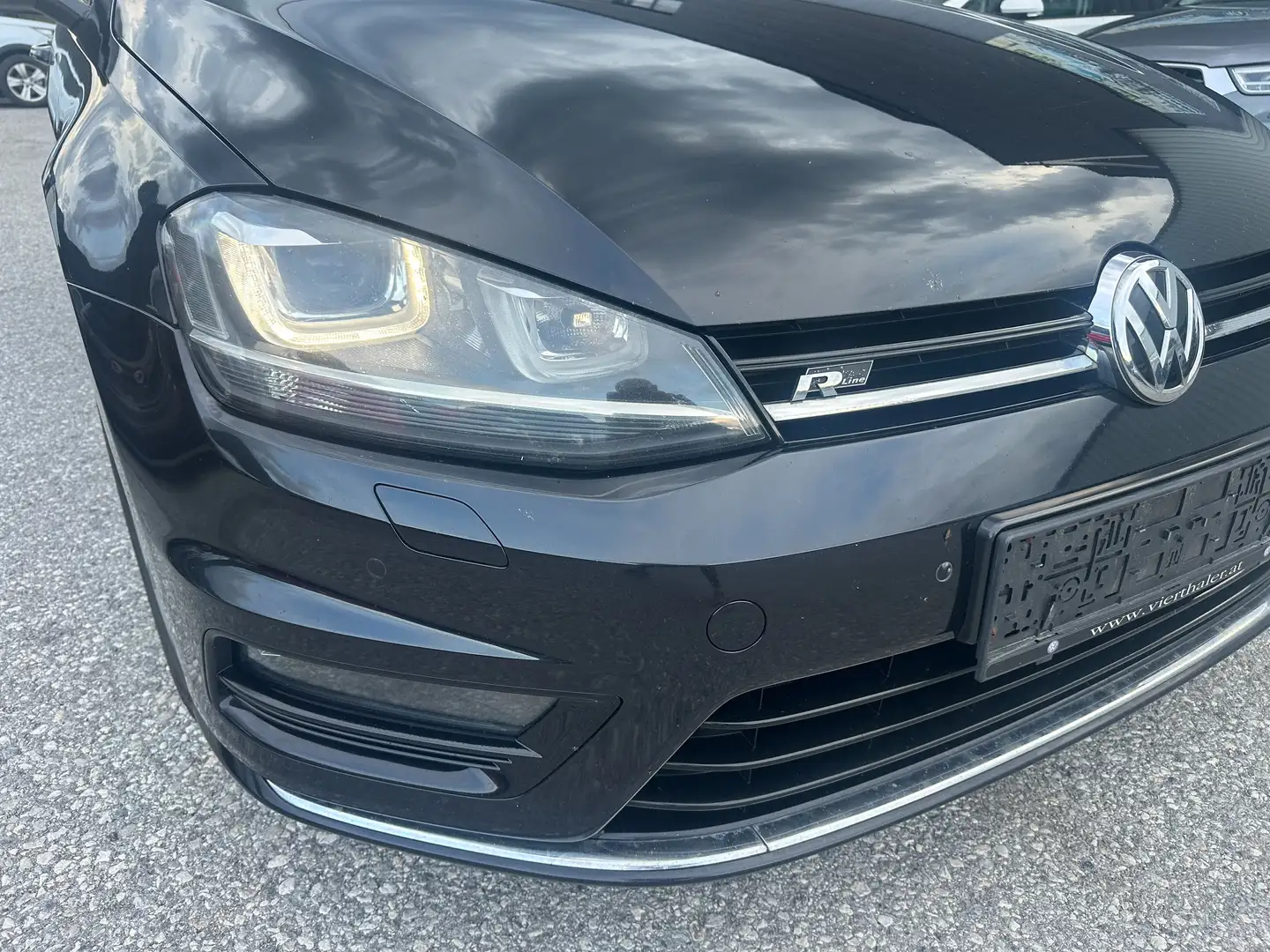Volkswagen Golf R-Line 4Motion 105 Ps Schwarz - 2