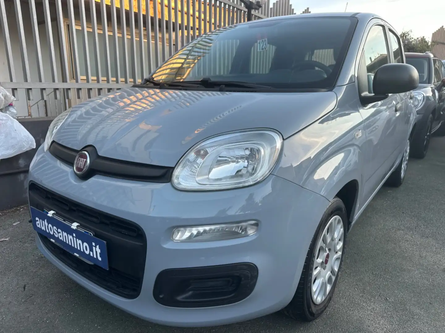 Fiat Panda 1.2 Easy Gris - 1