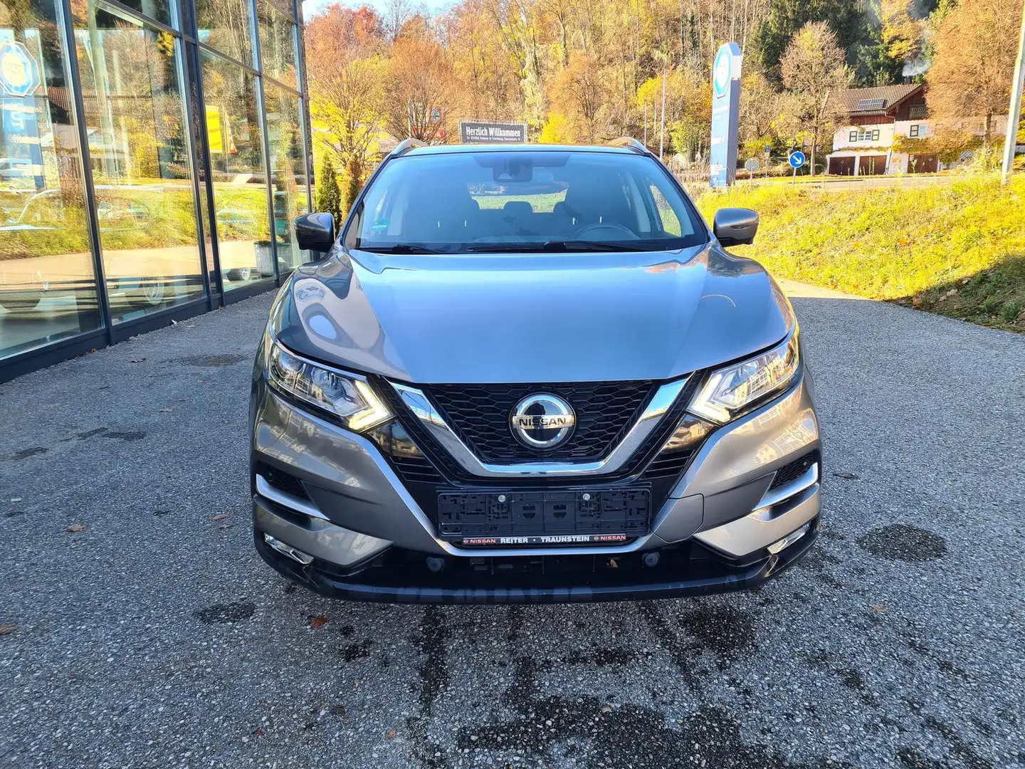 Nissan Qashqai N-Connecta Design+Winter Navi 360°Kamera Grau - 2