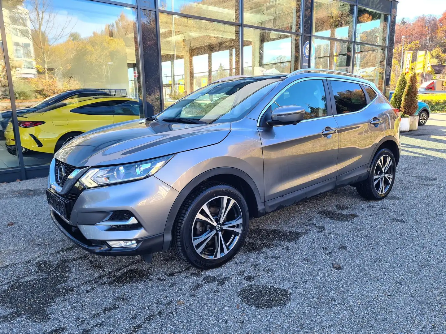 Nissan Qashqai N-Connecta Design+Winter Navi 360°Kamera Grau - 1