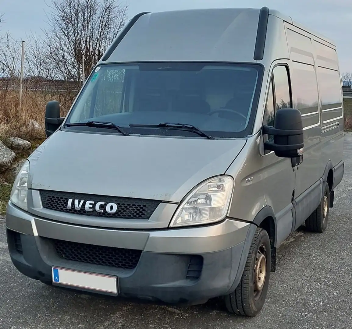 Iveco Daily 3.0 L Diesel - 35S18V - ZWEI Schiebetüren - AHV - RFK Grau - 2