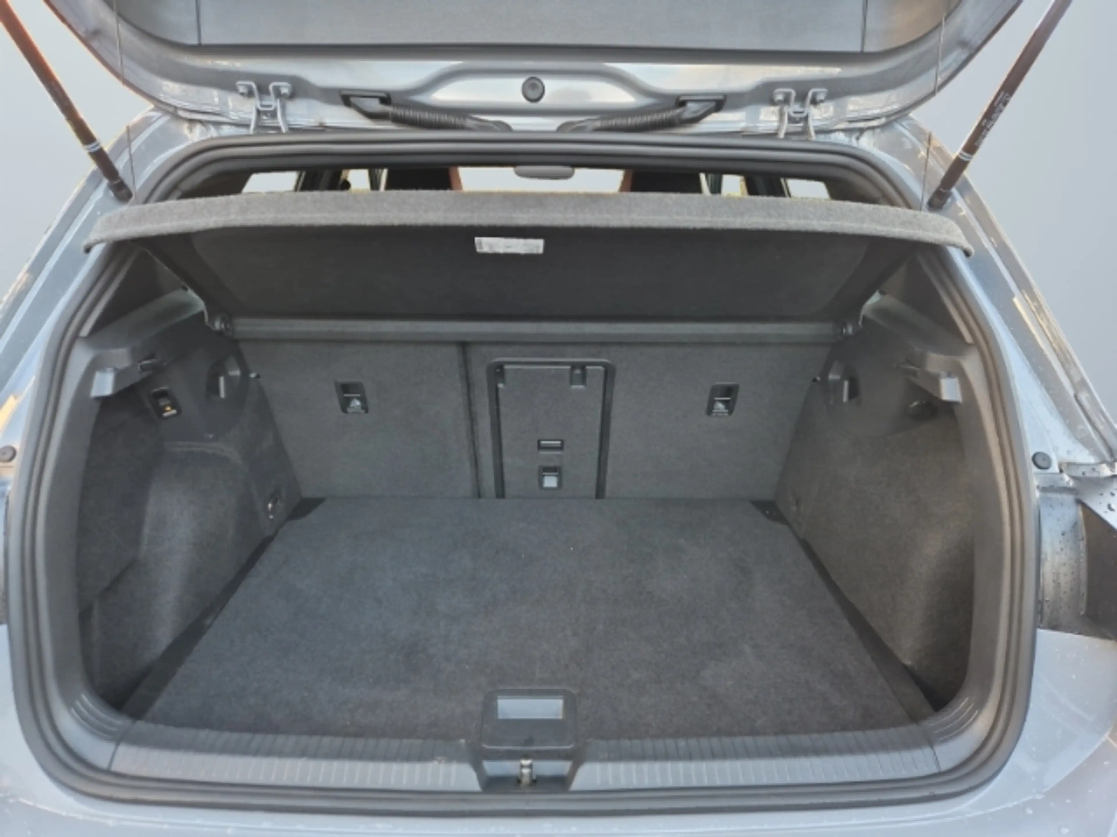 Volkswagen Golf GTI 2.0 TSI DSG +AHK +Navi +ACC+Side Assist — photo 13